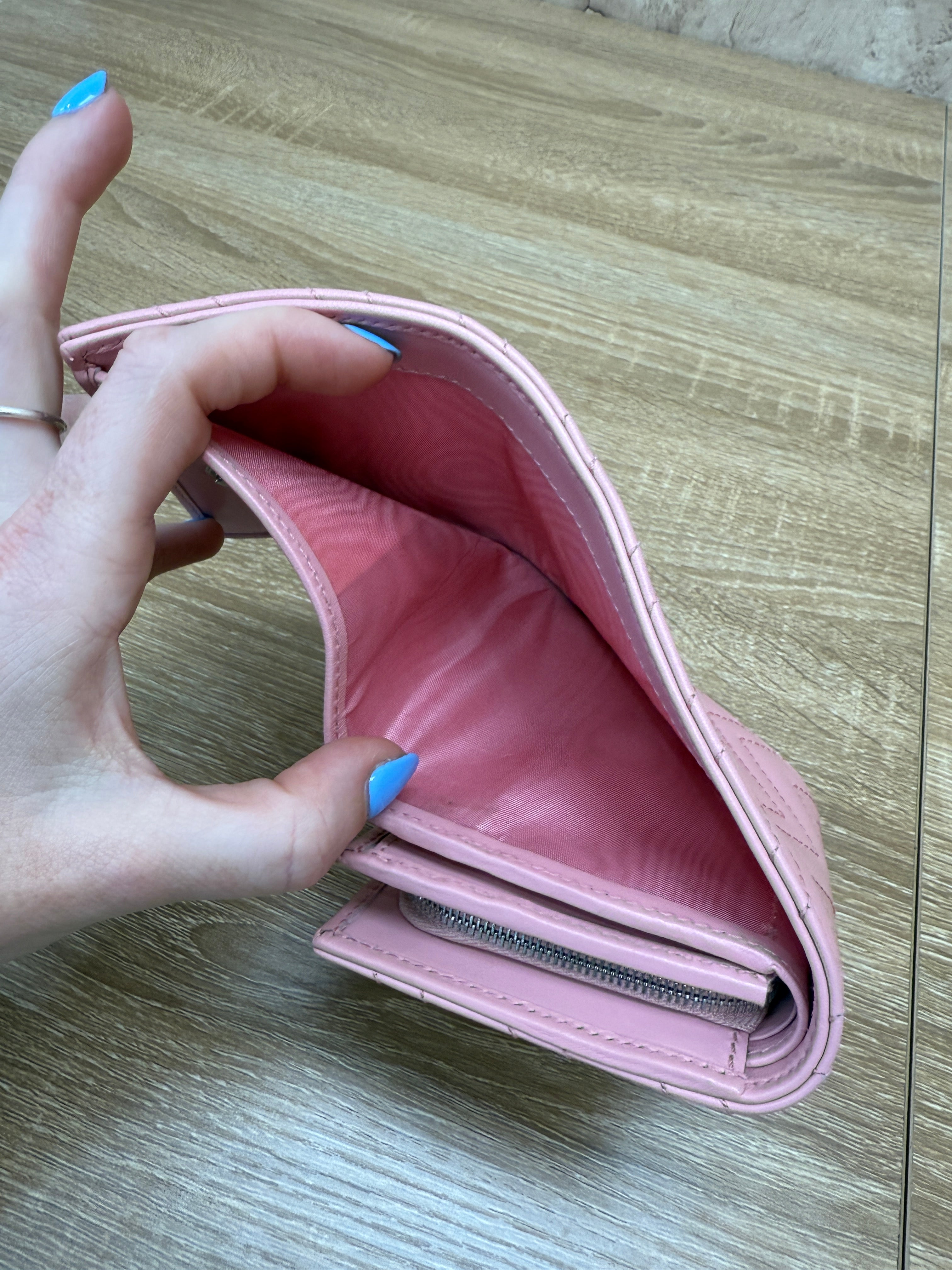 Gucci Pink Quilted Leather Marmont Compact Wallet