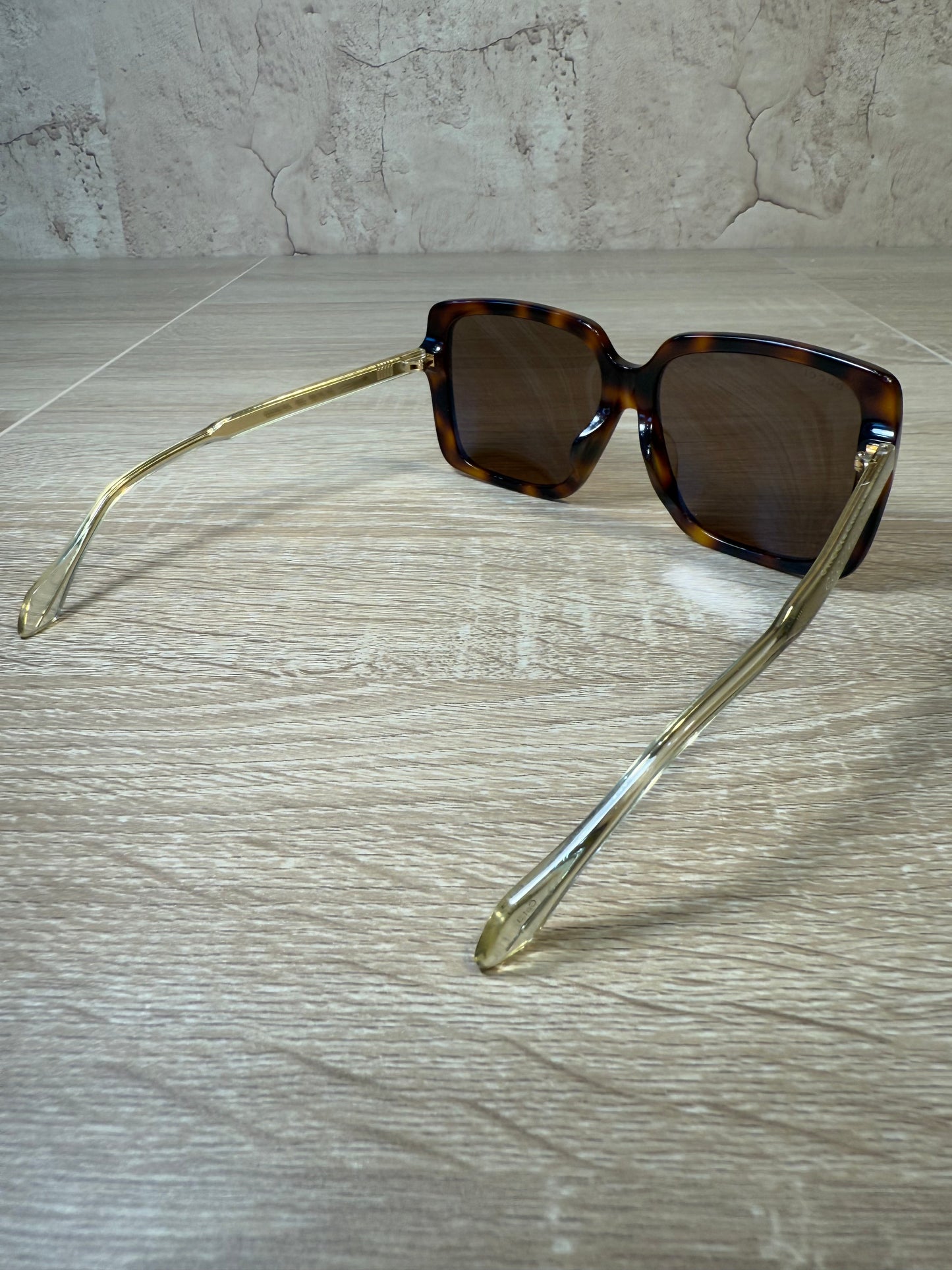 BRAND NEW Gucci Tortoiseshell & Gold Oversized Sunglasses