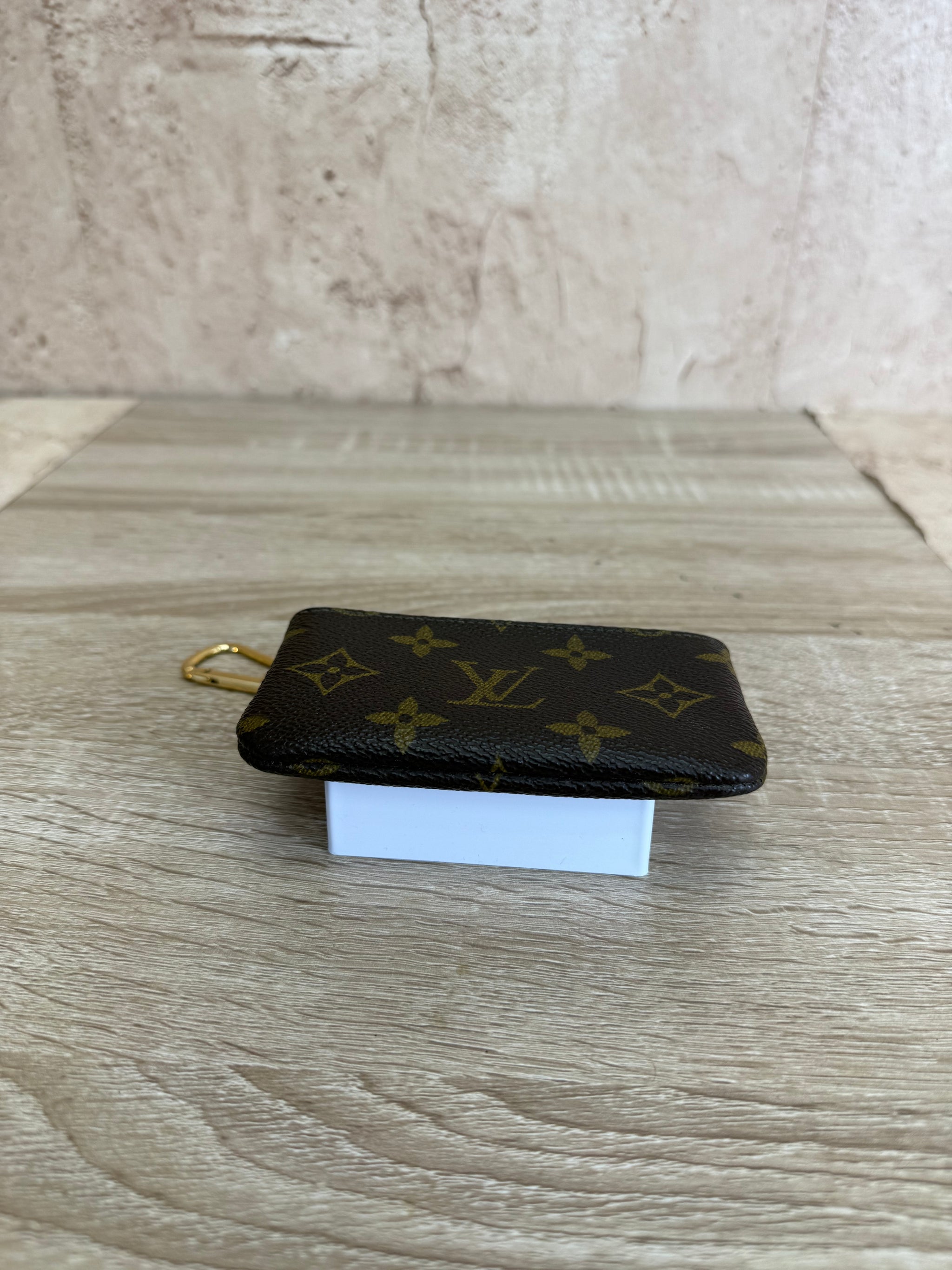 Louis Vuitton Monogram Key Cles