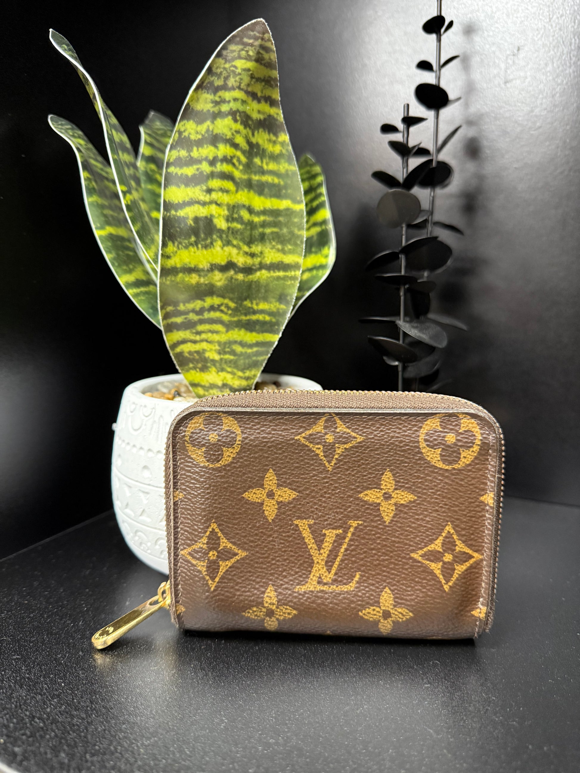 Louis Vuitton Monogram Zippy Coin Case