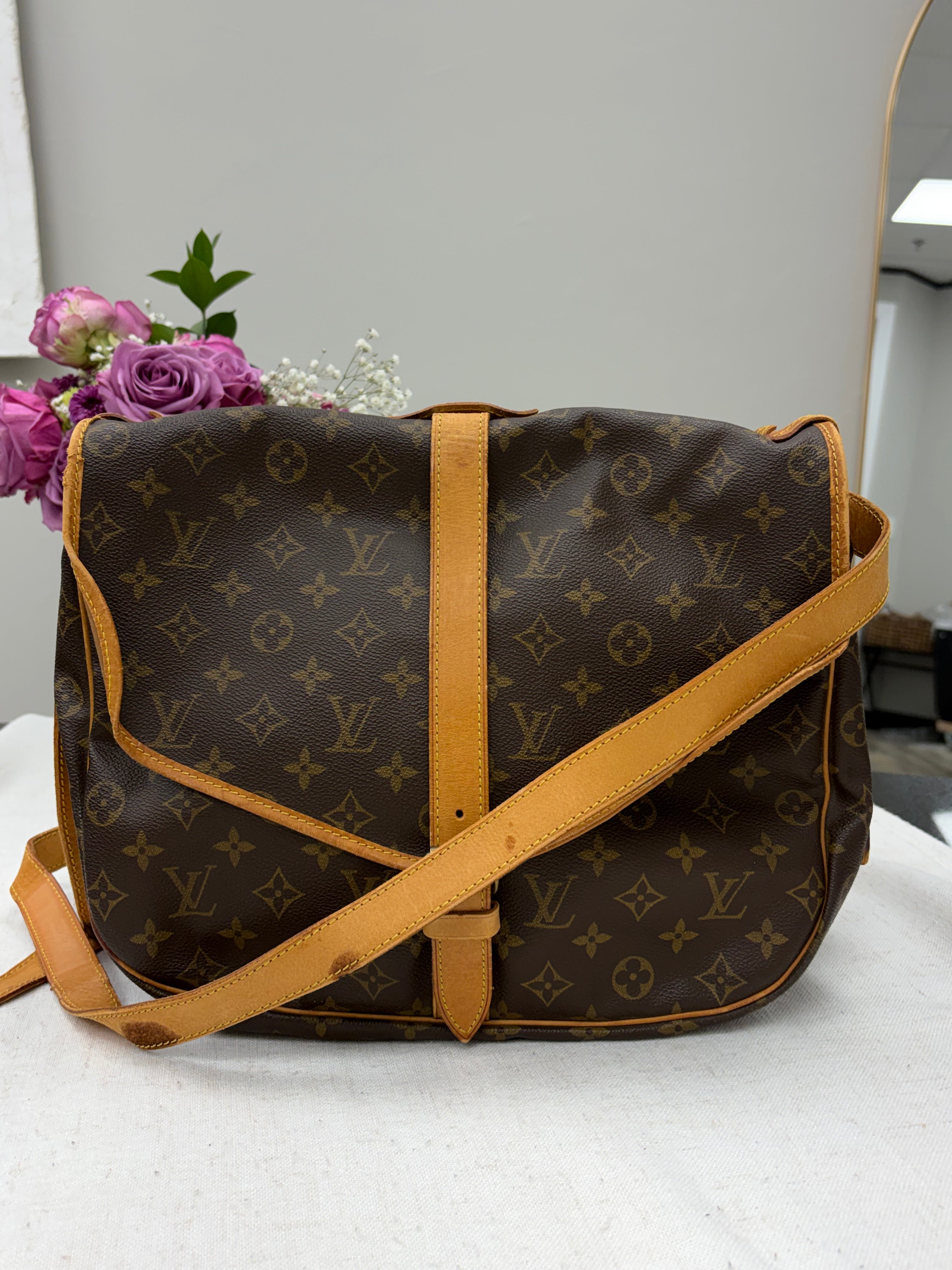 Louis Vuitton Saumur Shoulder Bag 35