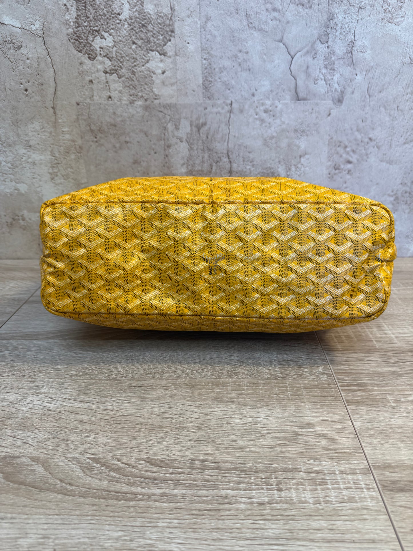 Goyard Yellow Goyardine Leather  Fidji Hobo Bagat