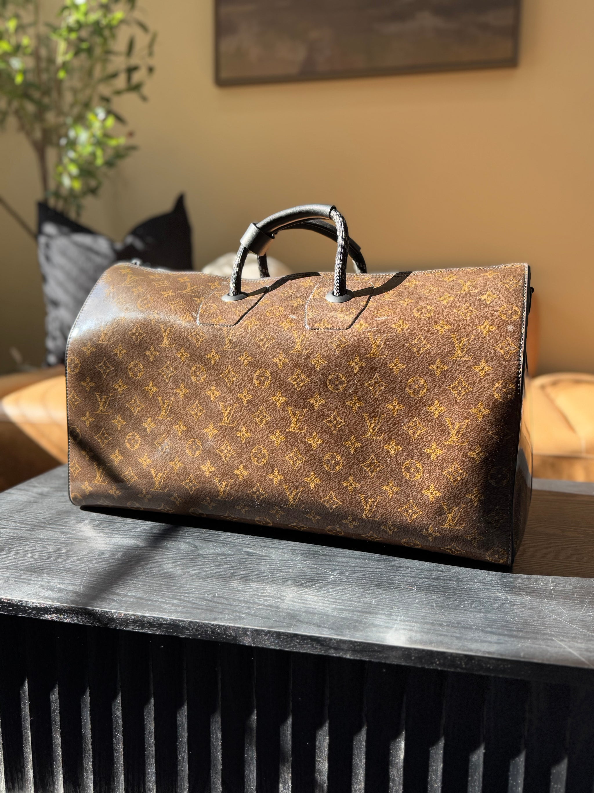 LIKE NEW- Louis Vuitton Limited Edition Monogram Glaze Canvas Keepall Bandouliere 50