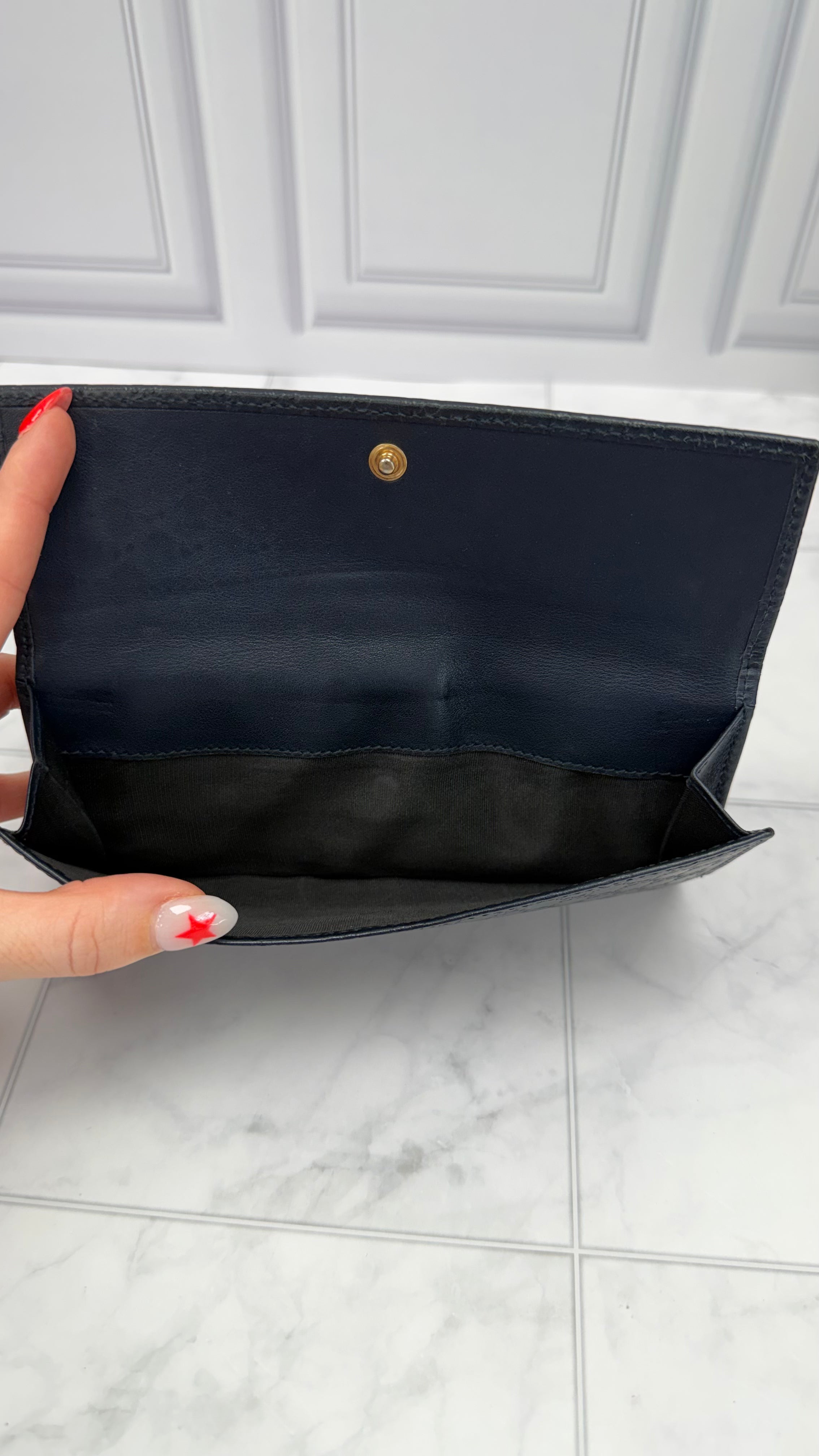 *DONS DROP* Gucci Dark Navy Microguccissima Leather Long Wallet