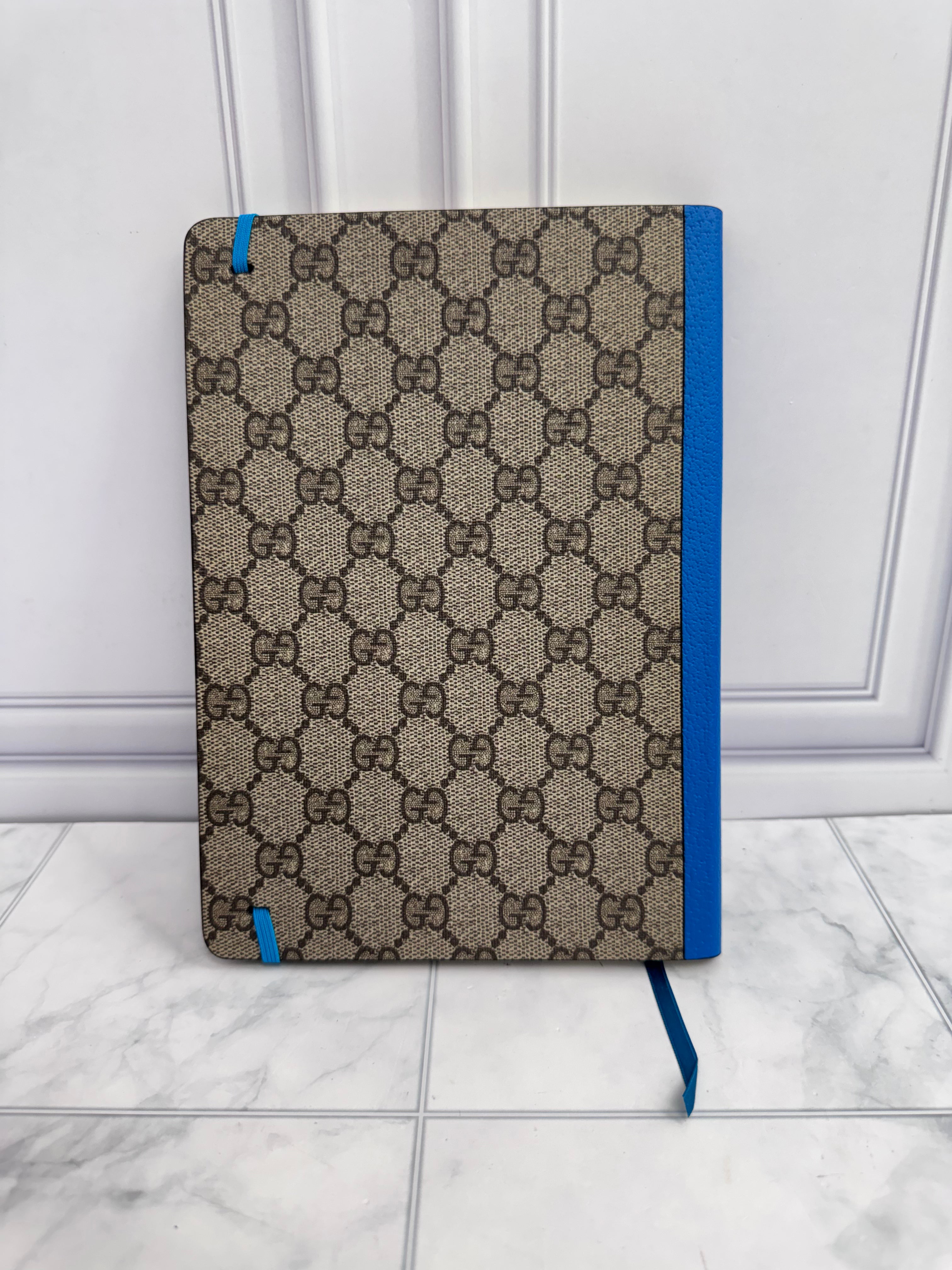 BRAND NEW - Gucci x Disney GG Supreme Donald Duck Notebook