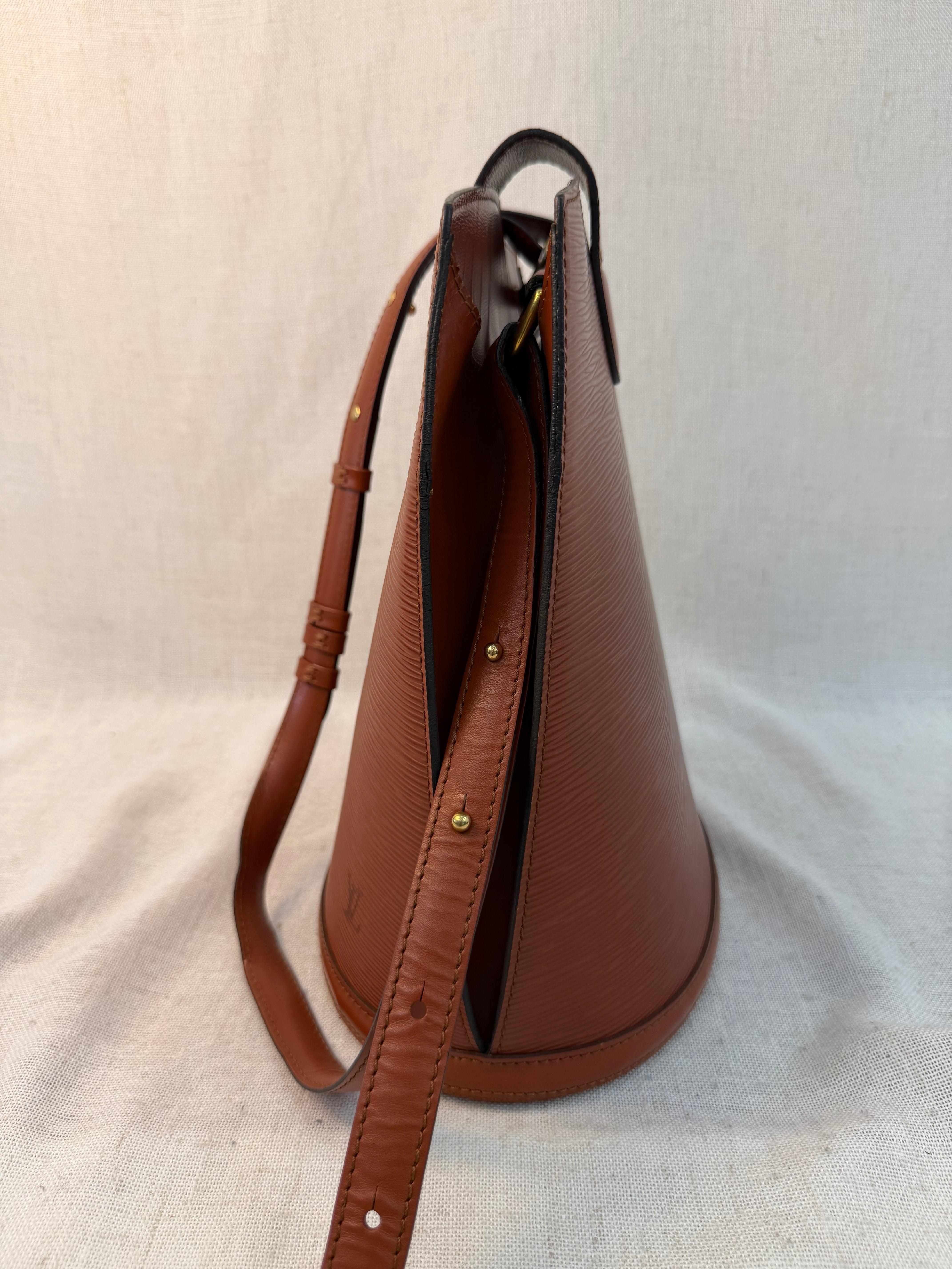 Louis Vuitton Brown Epi Cluny Shoulder Bag