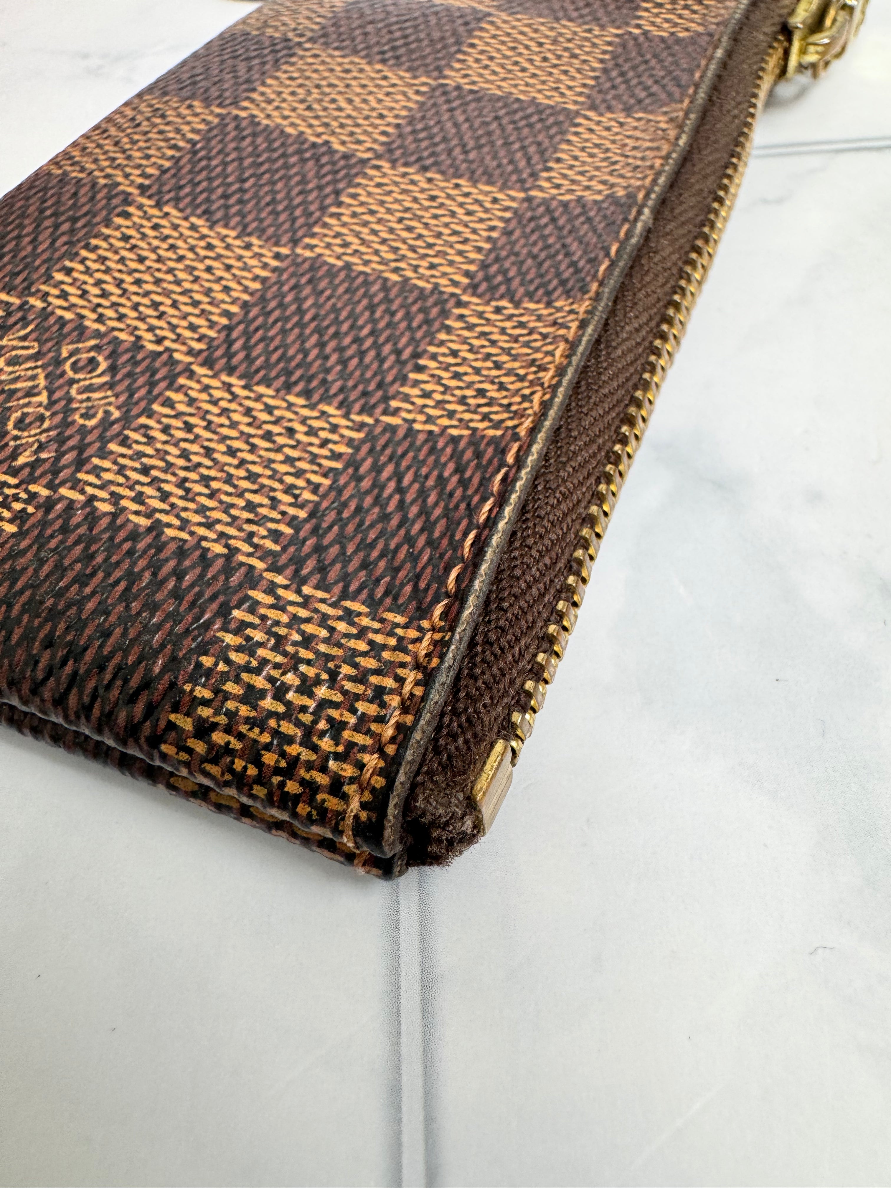 Louis Vuitton Damier Ebene Key Cles