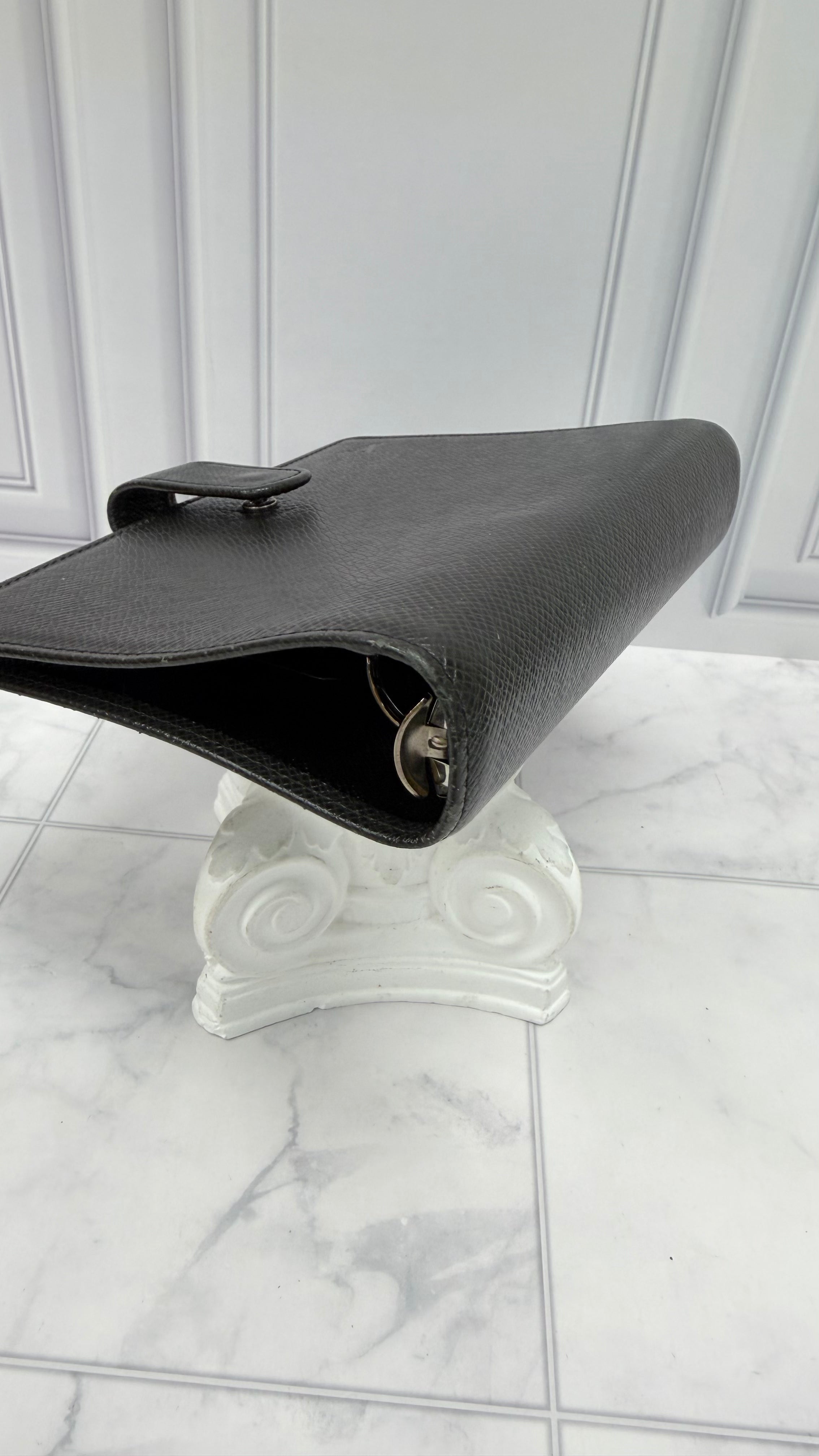 Louis Vuitton Black Taiga Leather Agenda MM