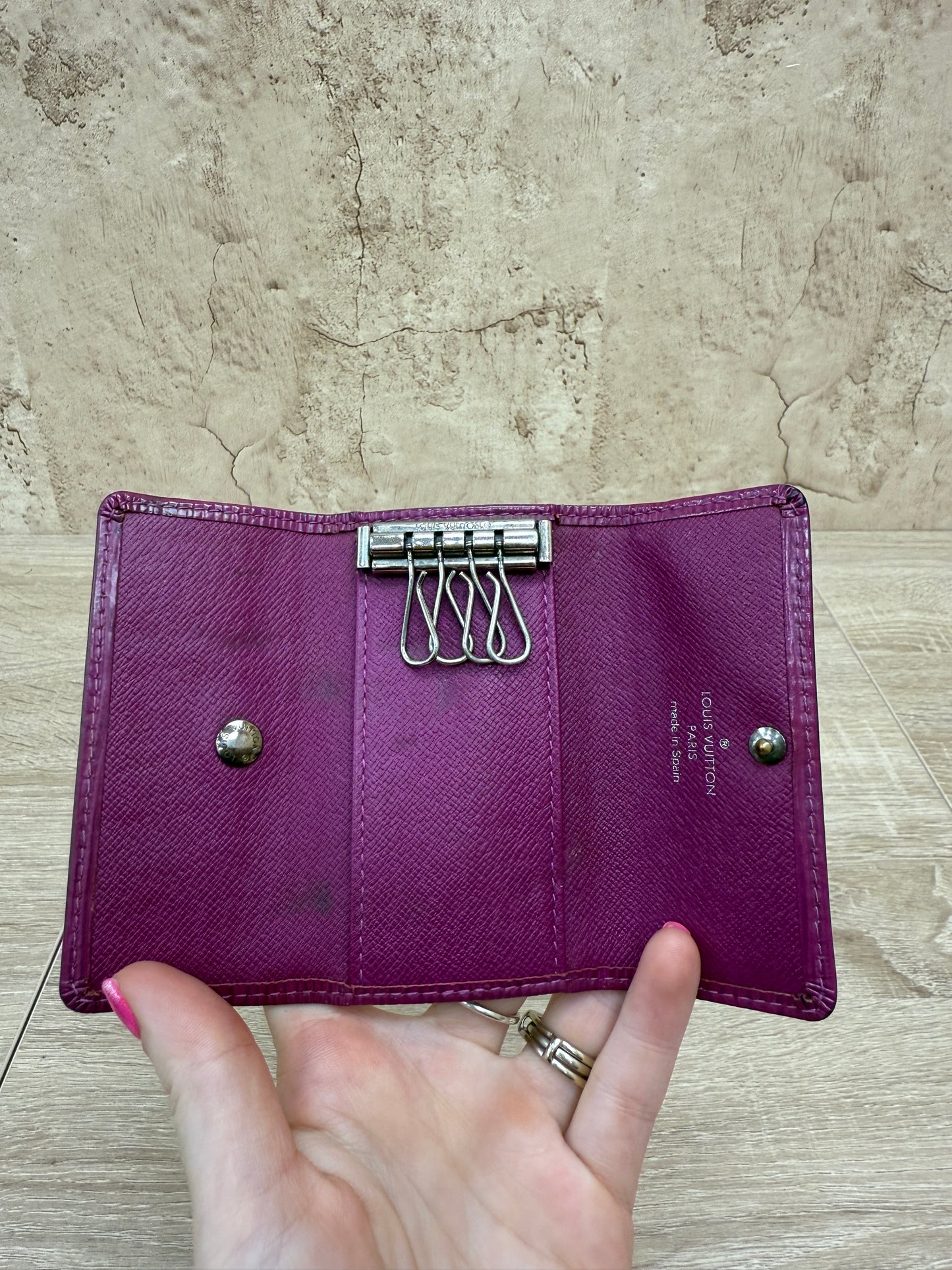 Louis Vuitton Fuchsia Epi 4 Key Ring Holder