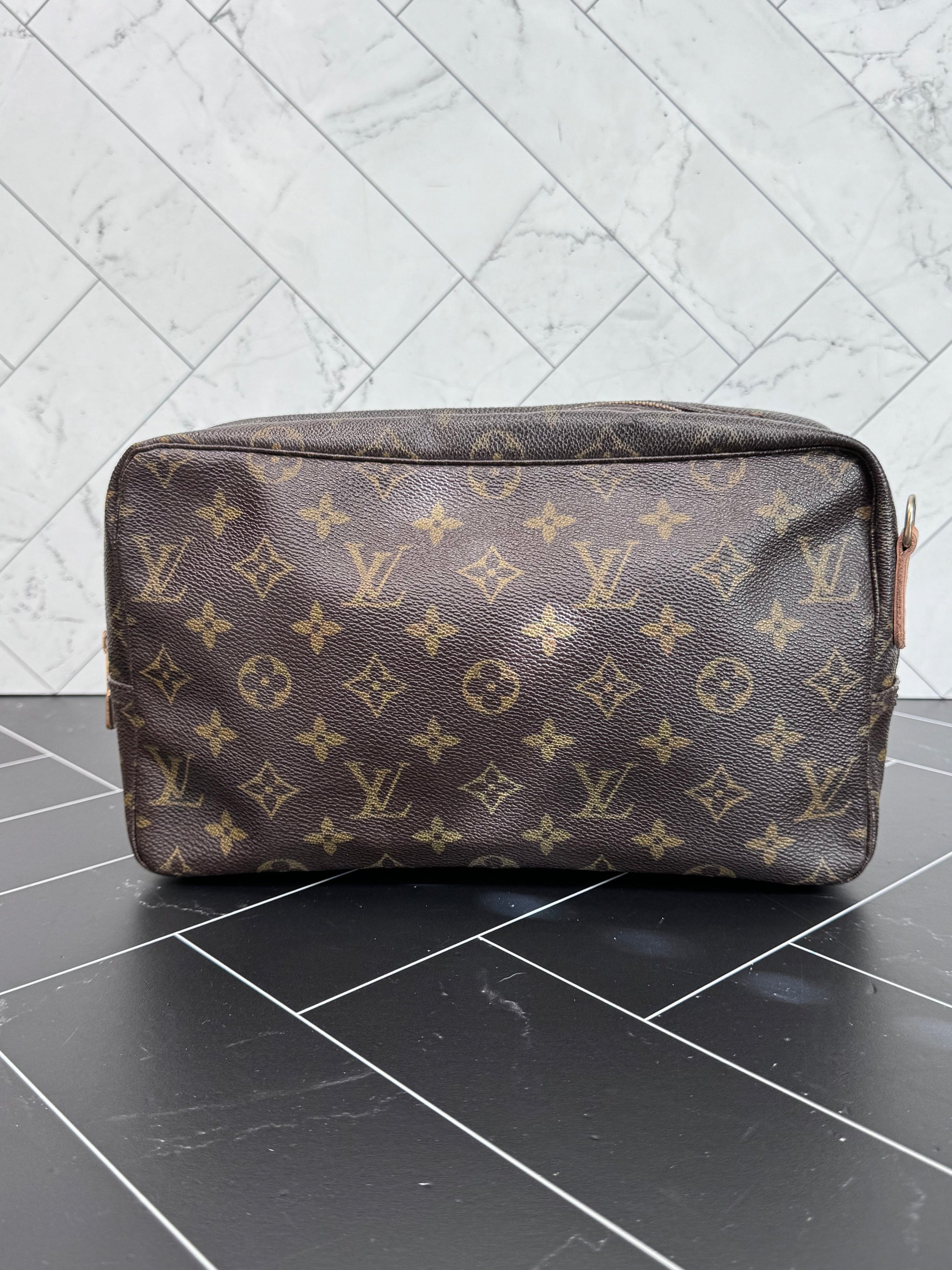 Louis Vuitton  Monogram Trousse 28