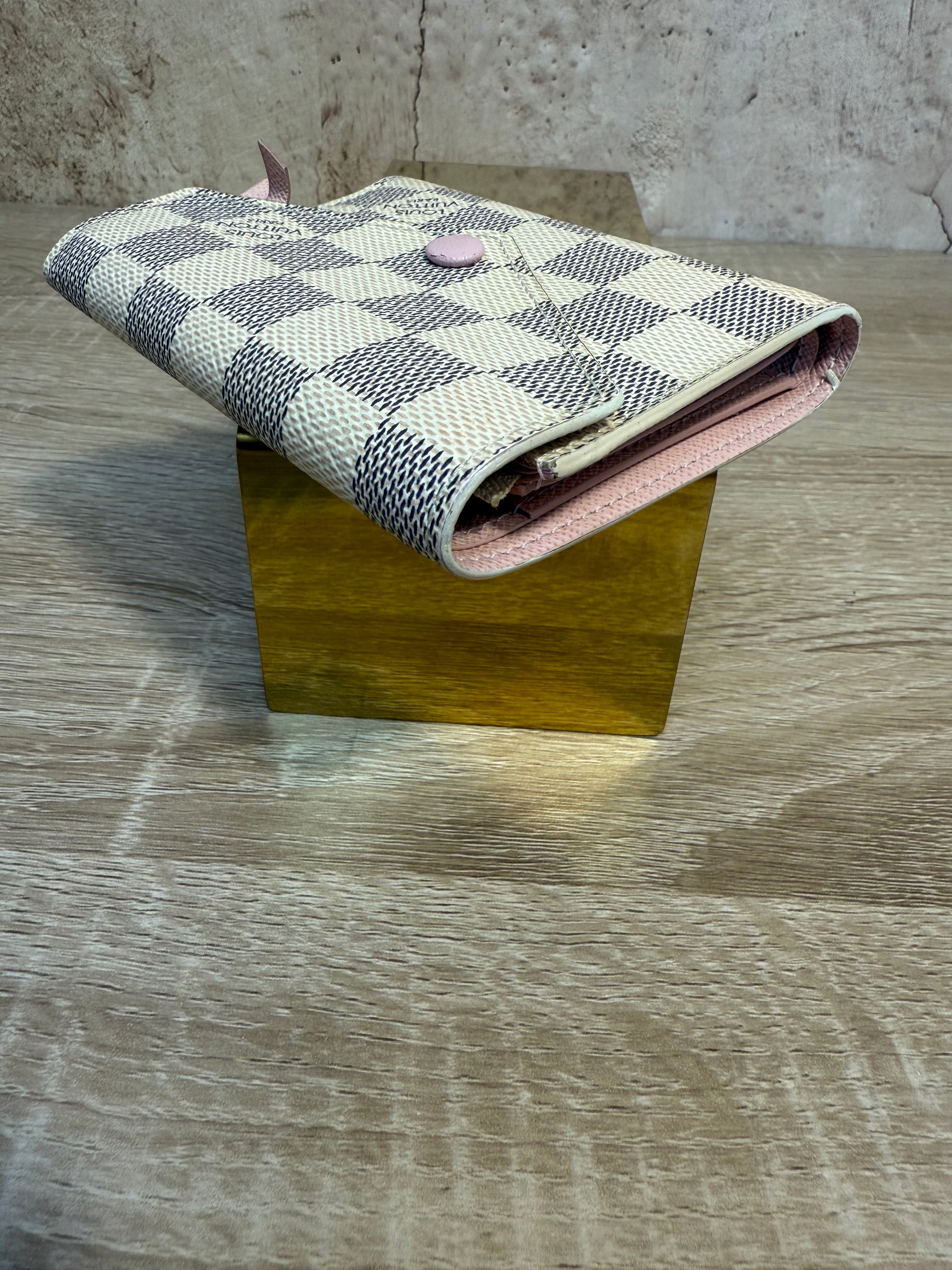 Louis Vuitton Damier Azur Victorine Wallet