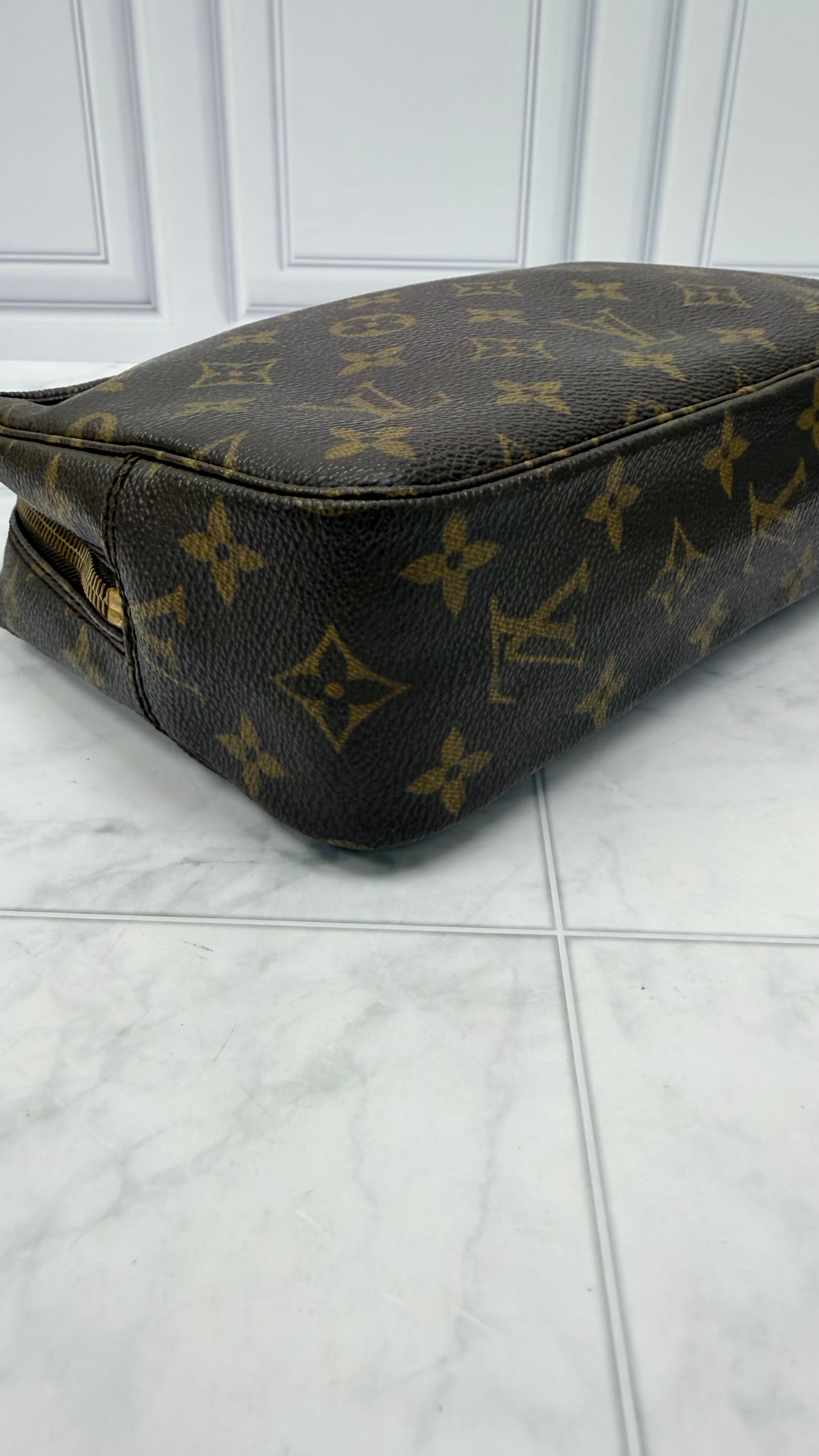 Louis Vuitton Monogram Trousse 23 Pouch
