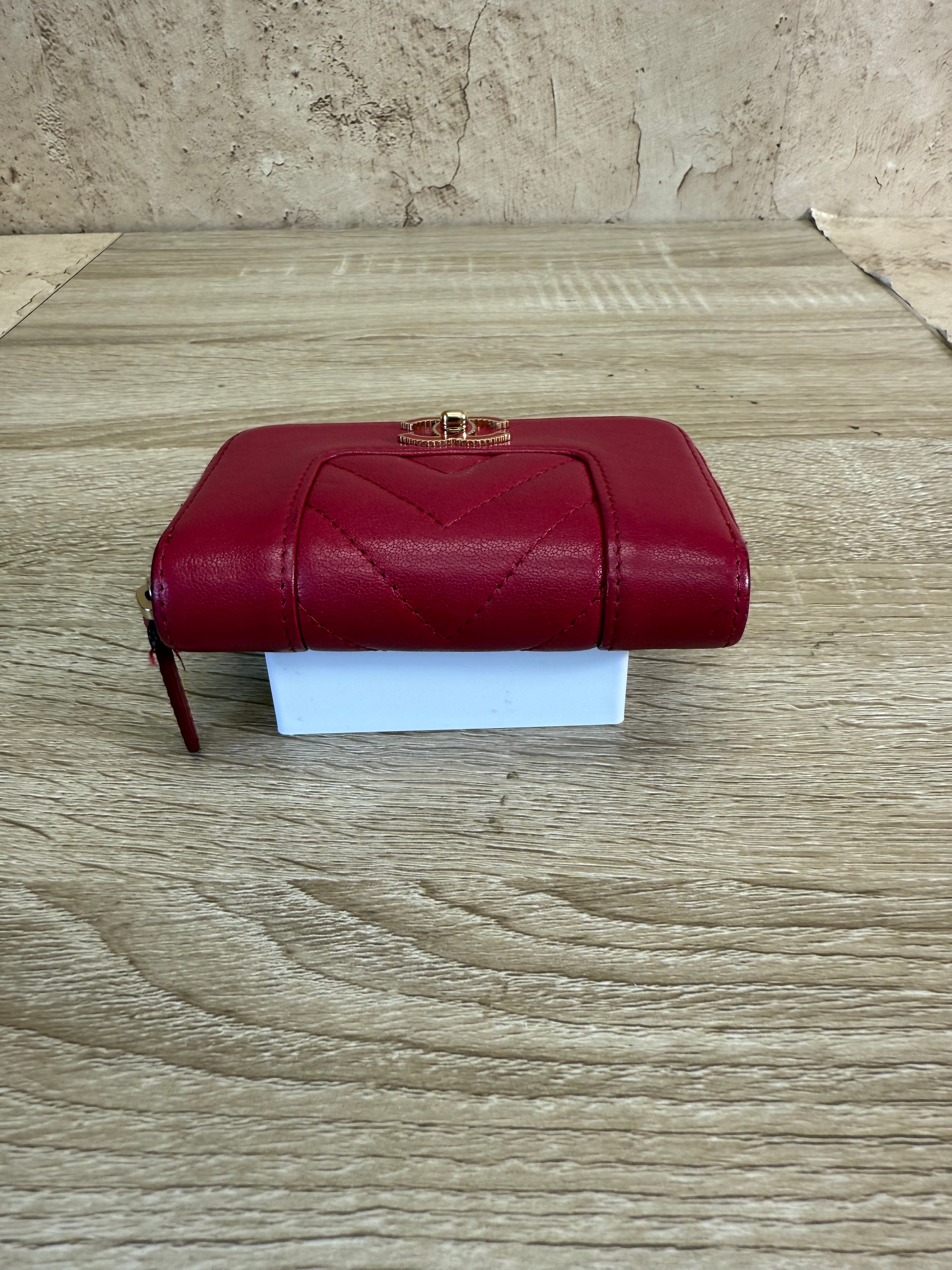 Chanel Chevron Red Leather Zippy Compact Wallet