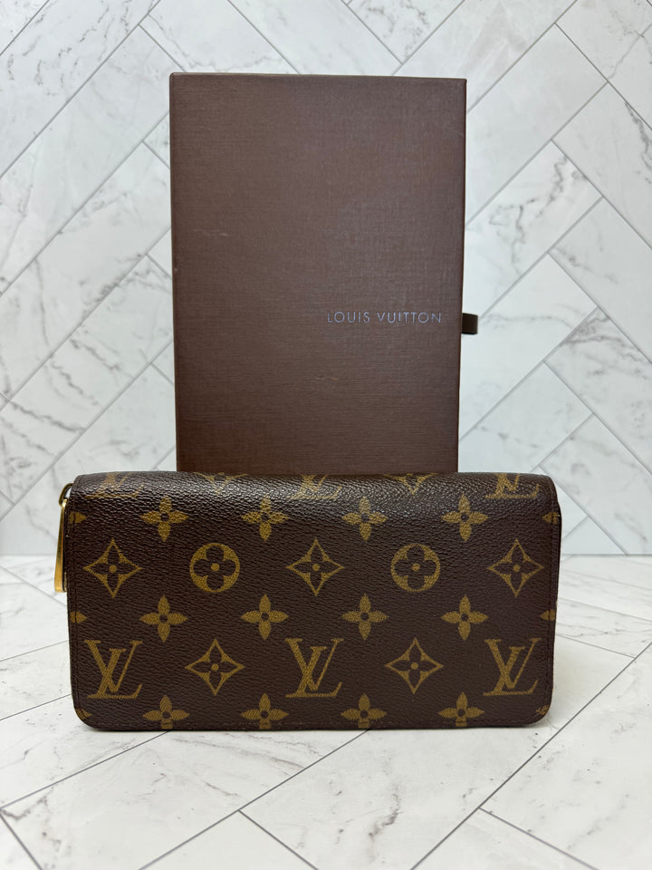 Louis Vuitton Monogram Zippy Wallet