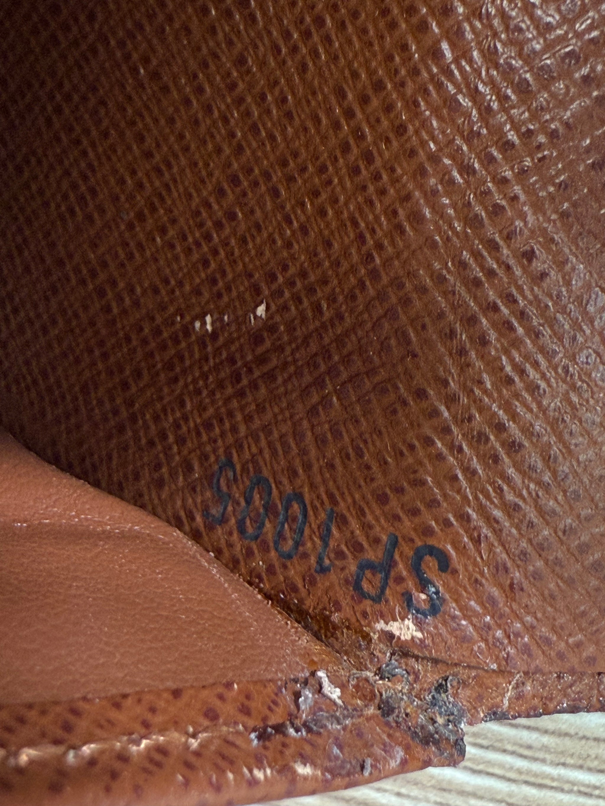 Louis Vuitton Monogram Elise Wallet