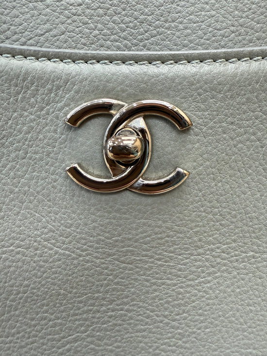 Chanel Grey Grained Calfskin Medium Neo Executive Tote