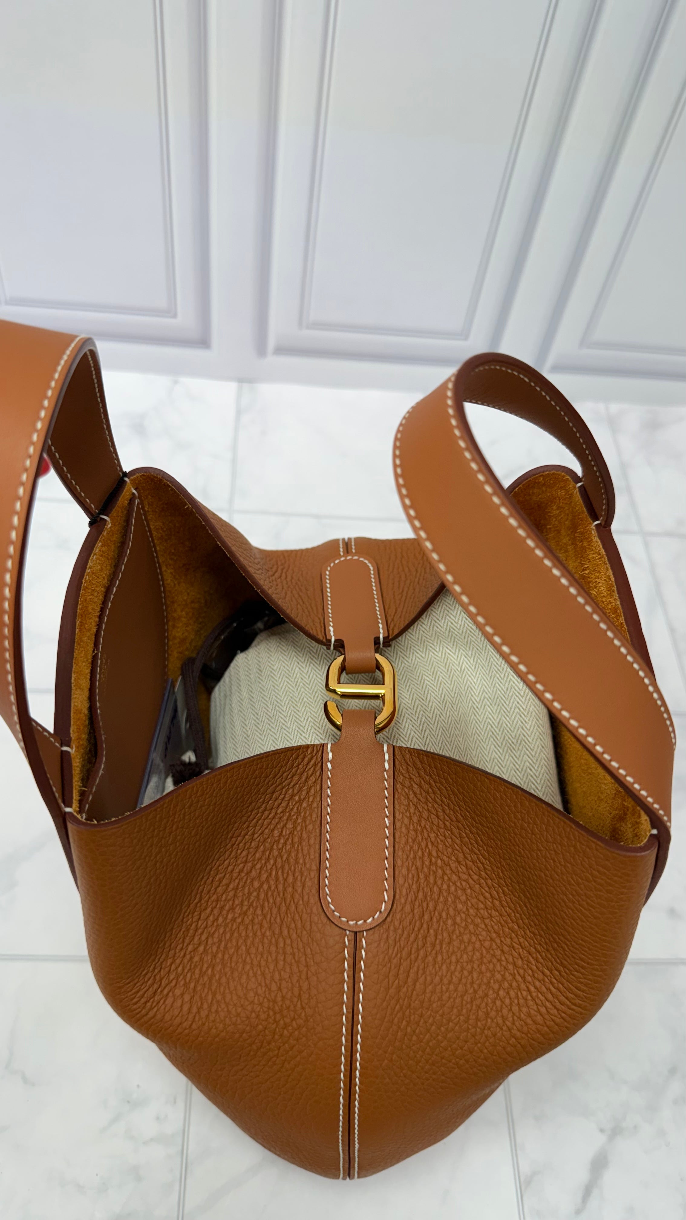 *DONS PRE DROP* BRAND NEW - Hermes Brown Taurillon Clemence In The Loop 23 Handbag