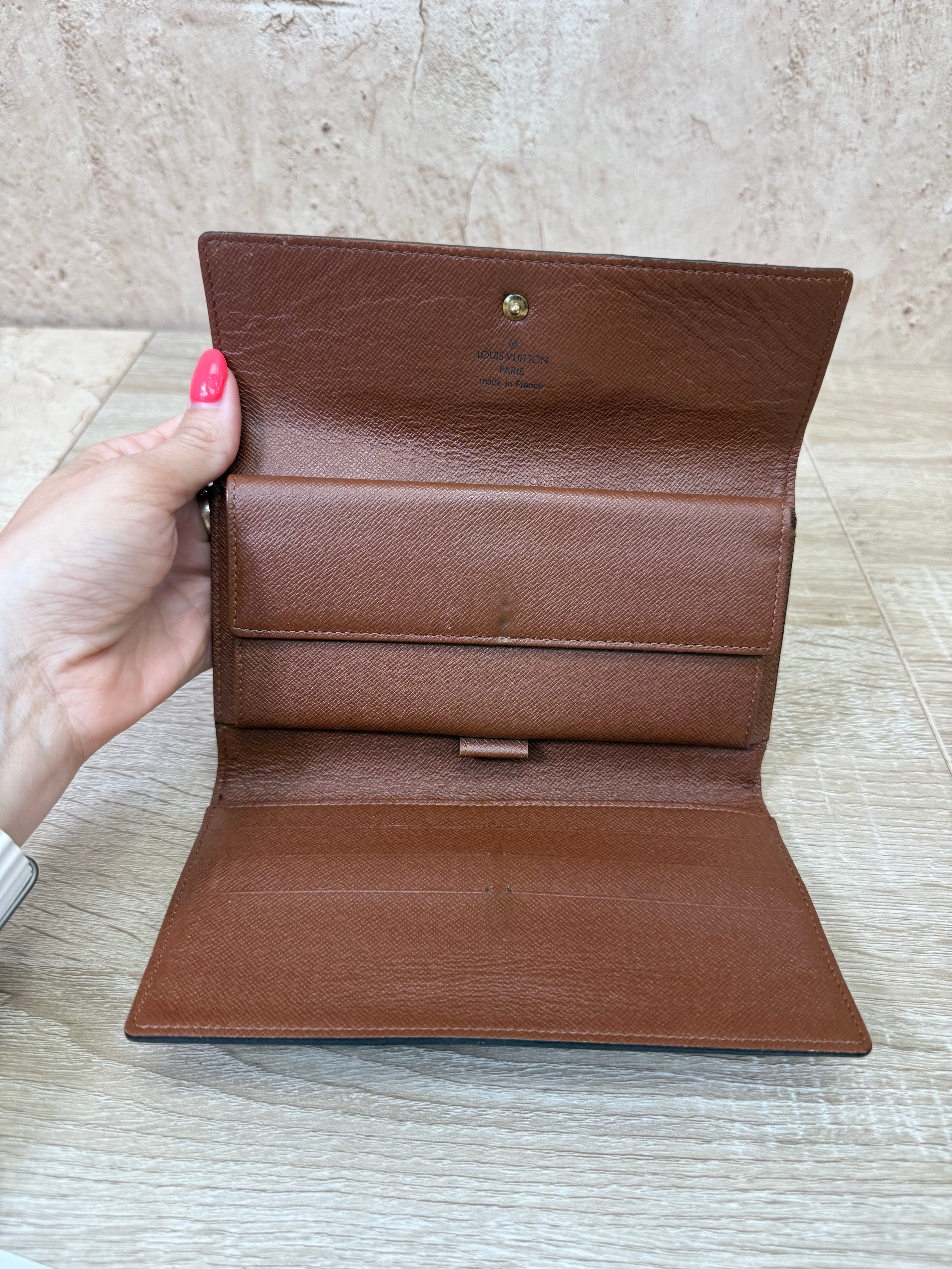 Louis Vuitton Monogram International Wallet