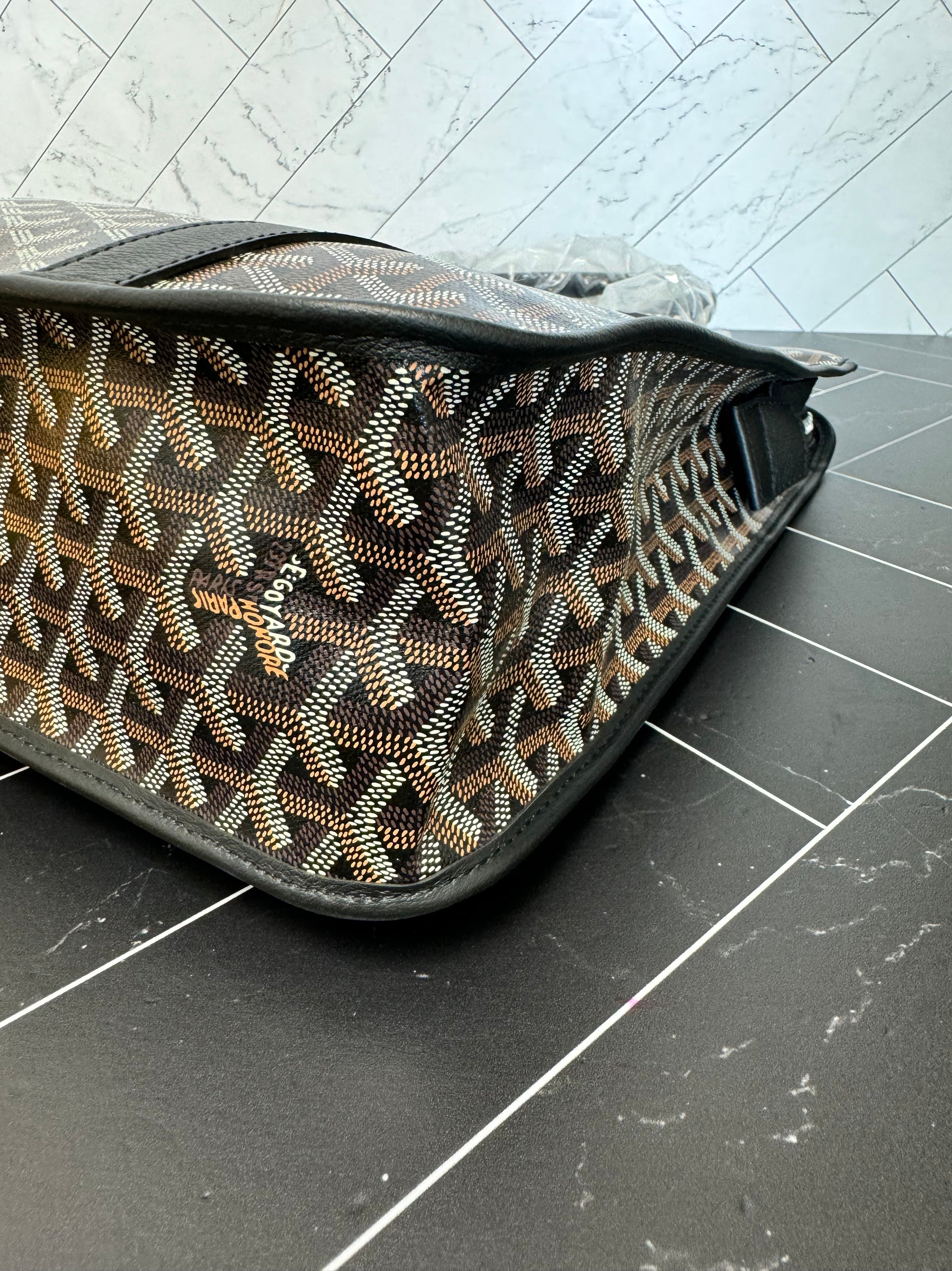 BRAND NEW- Goyard Black Bourgogne Bag