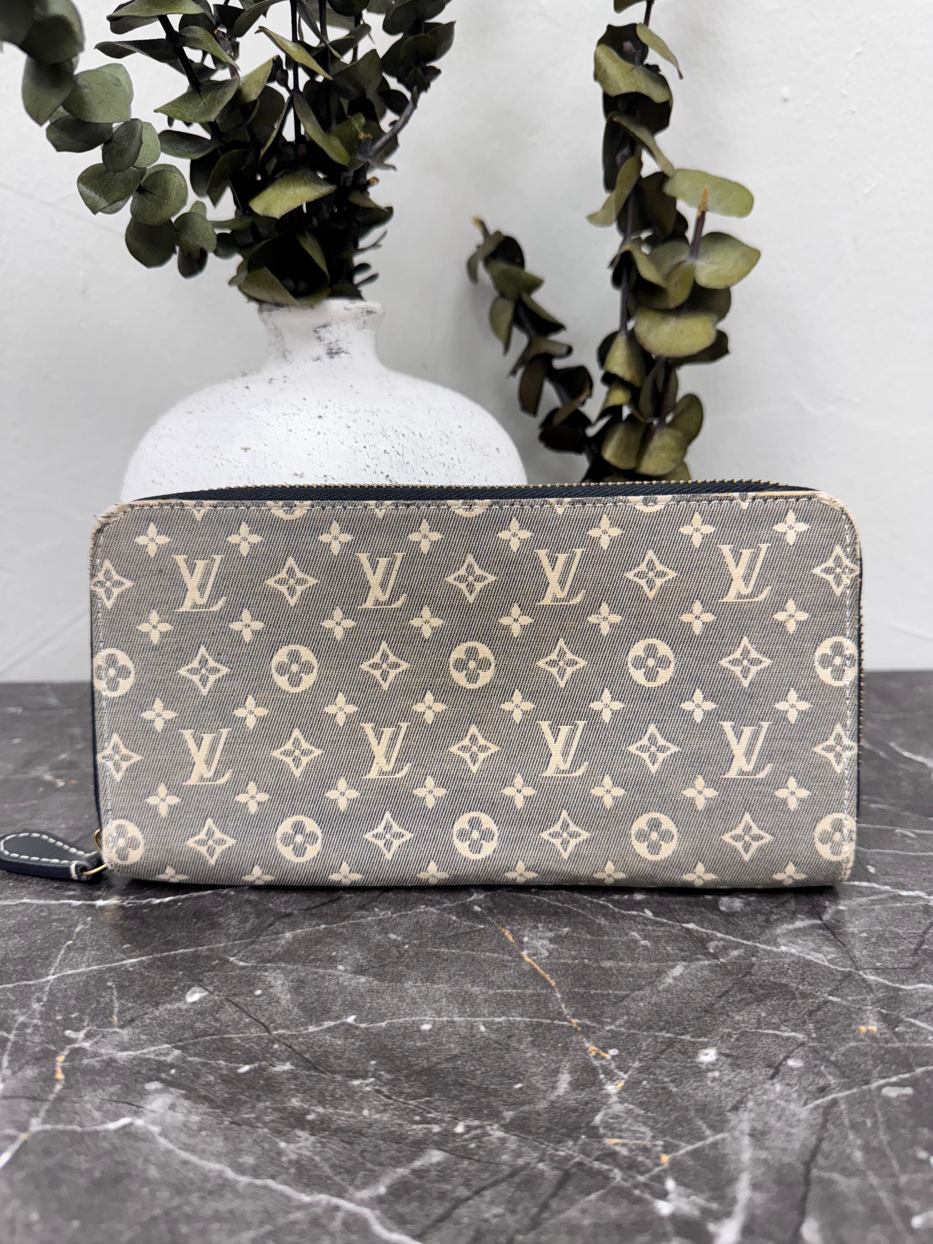 Louis Vuitton Mini Lin Monogram Zippy Wallet