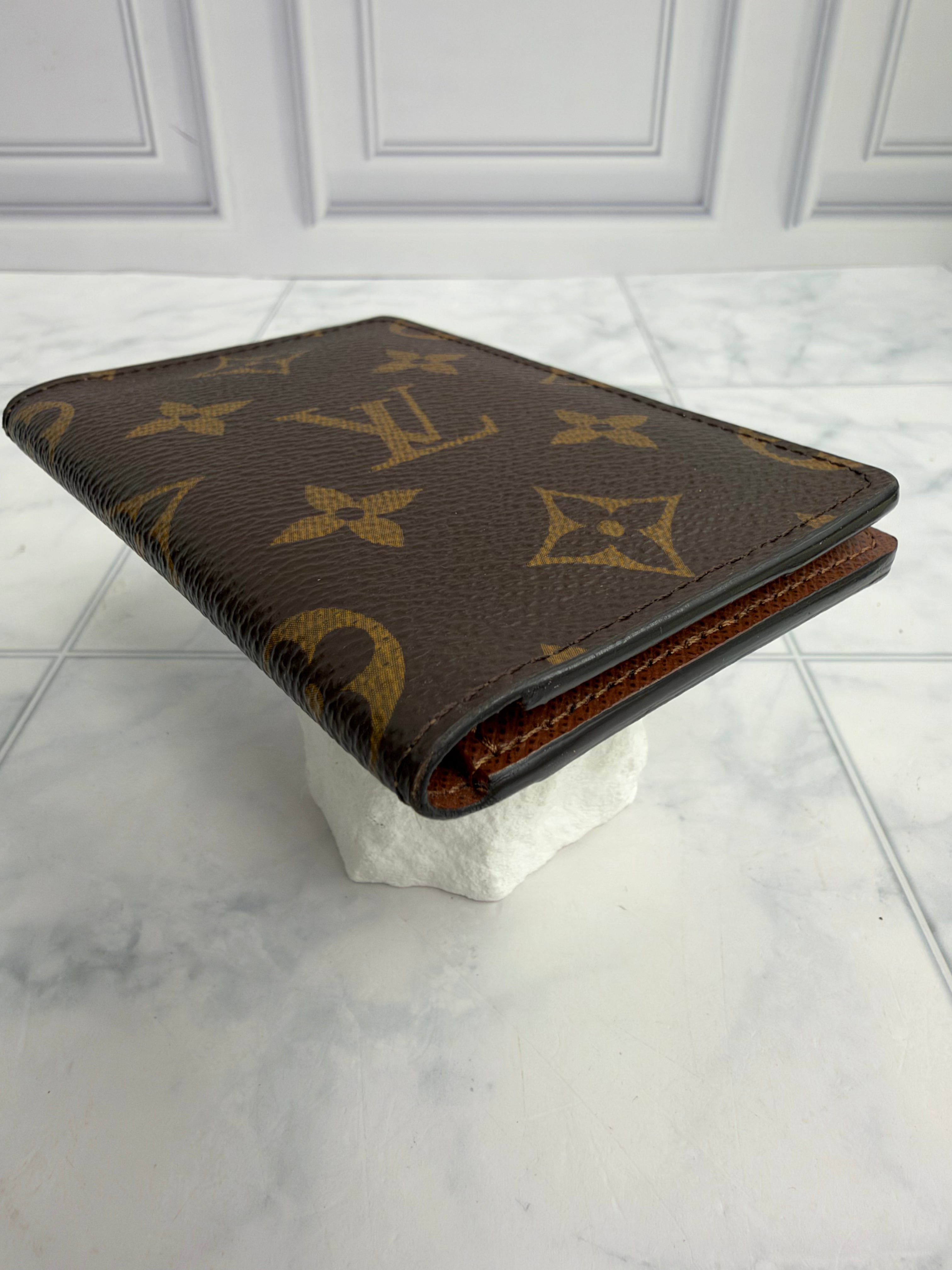 BRAND NEW - Louis Vuitton Monogram Pocket Organizer
