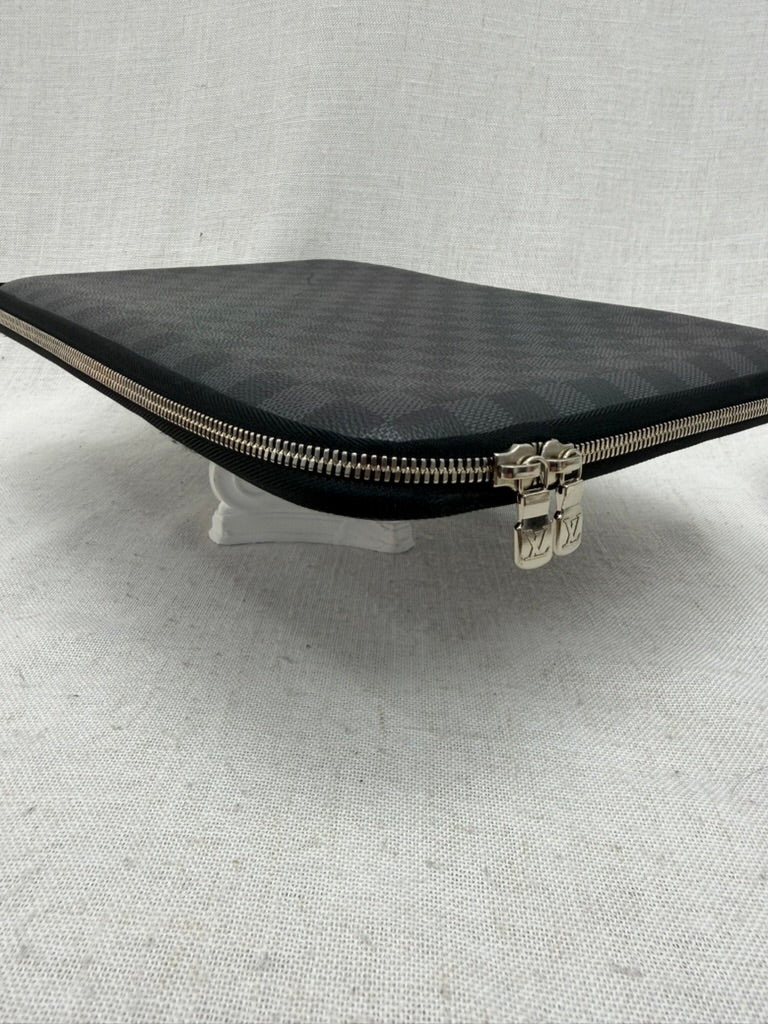 Louis Vuitton Damier Graphite Horizon 13in Laptop Zip Sleeve
