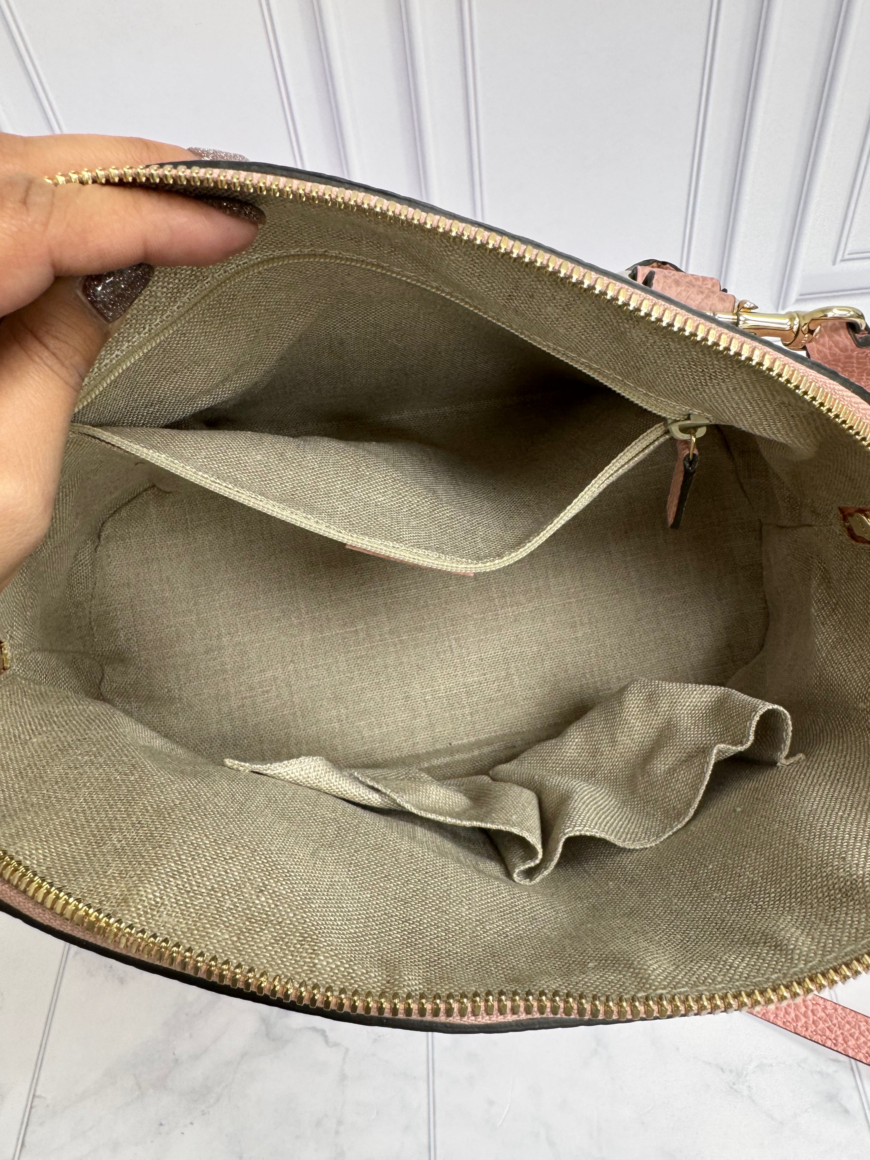 *DONS DROP*  Gucci Pink Pebbled Leather GG Charm Dome Bag