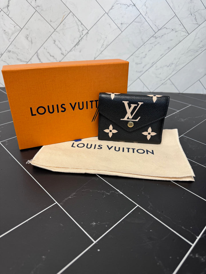 LIKE NEW Louis Vuitton Black & Cream Empreinte Victorine Compact Wallet