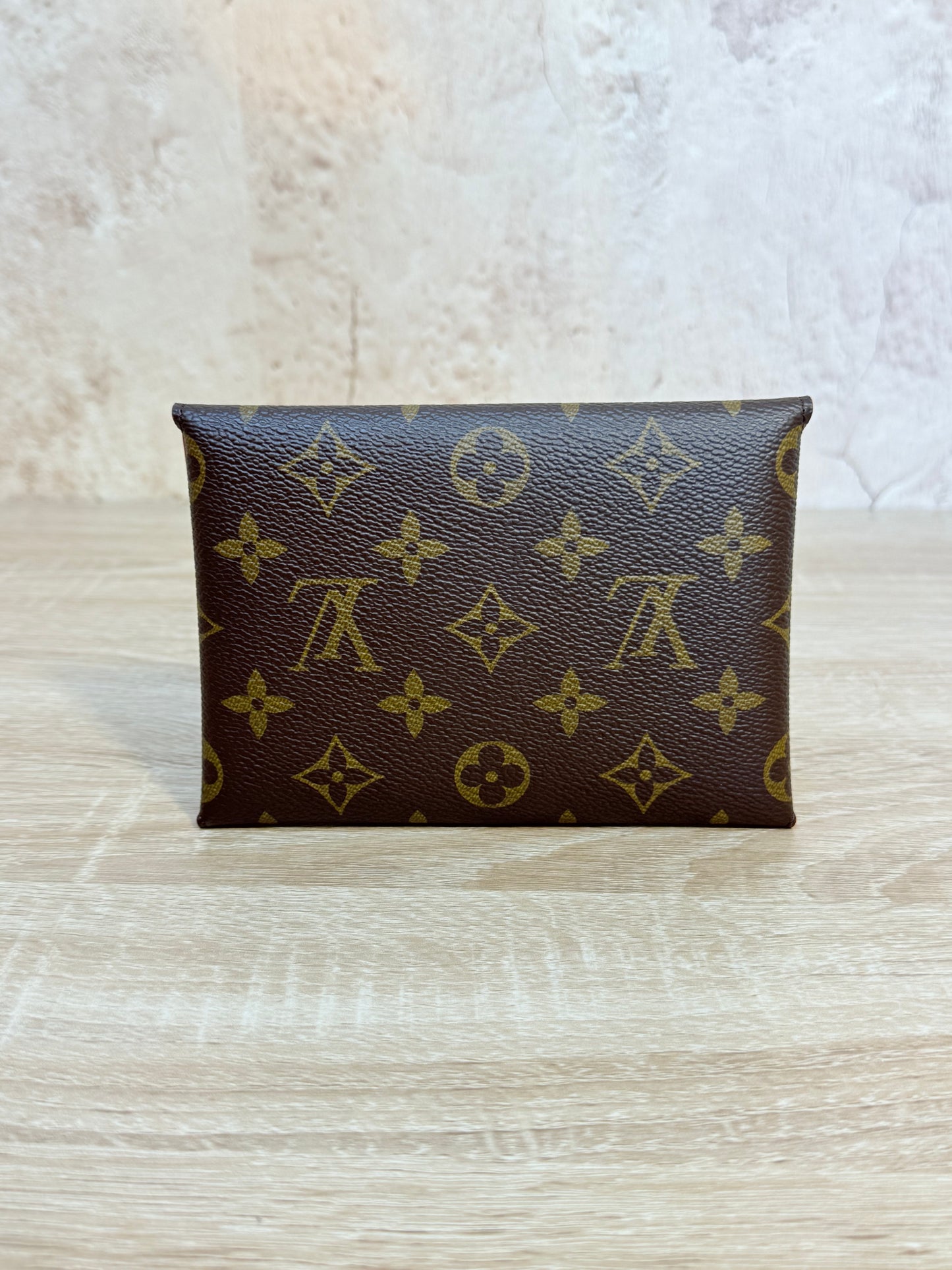 LIKE NEW Louis Vuitton Monogram & Red Medium Kirigami Pouch