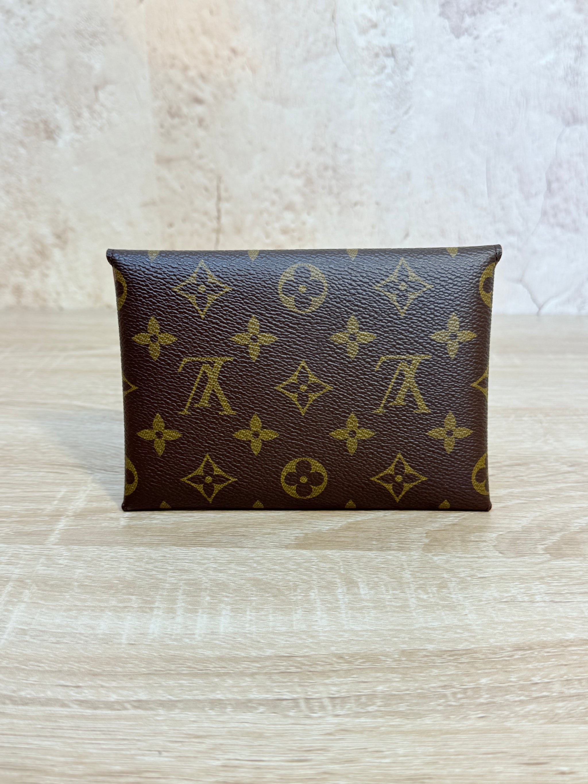 LIKE NEW Louis Vuitton Monogram & Red Medium Kirigami Pouch