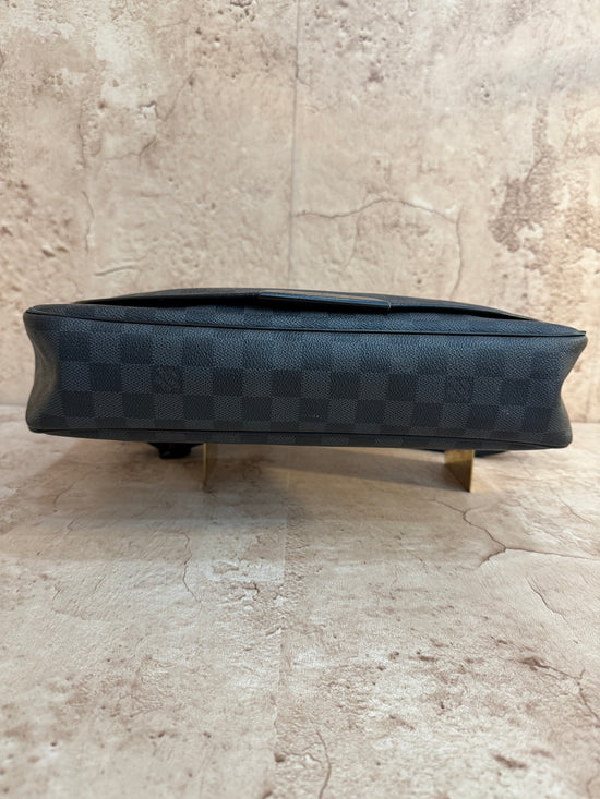 Louis Vuitton Damier Graphite Messenger Bag