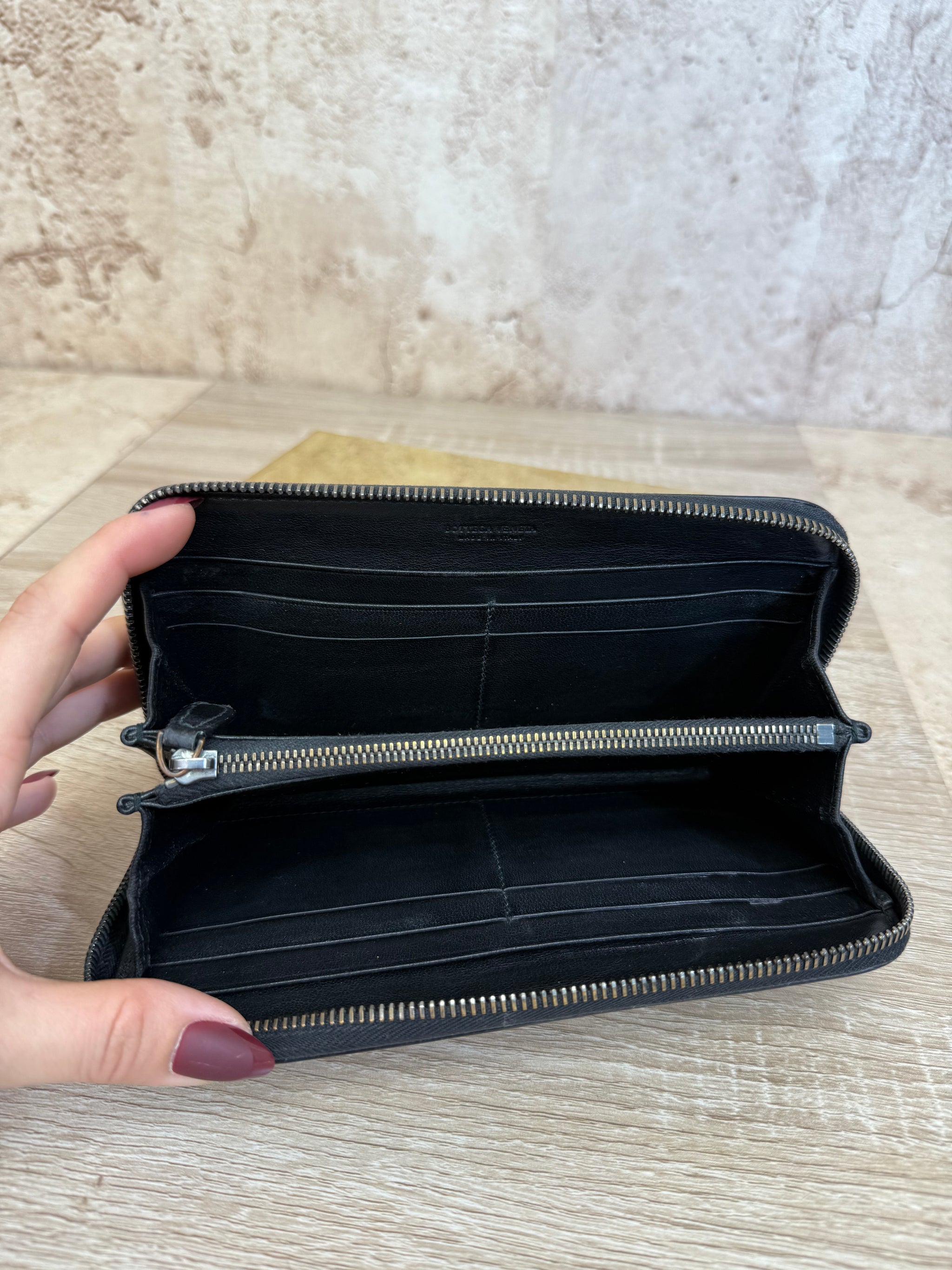 Bottega Veneta Black Leather Zippy Wallet