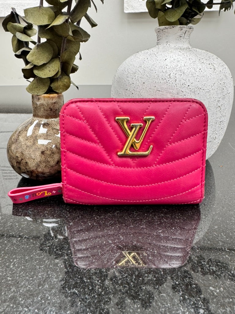 Louis Vuitton Fuchsia Quilted Leather New Wave Compact Wallet