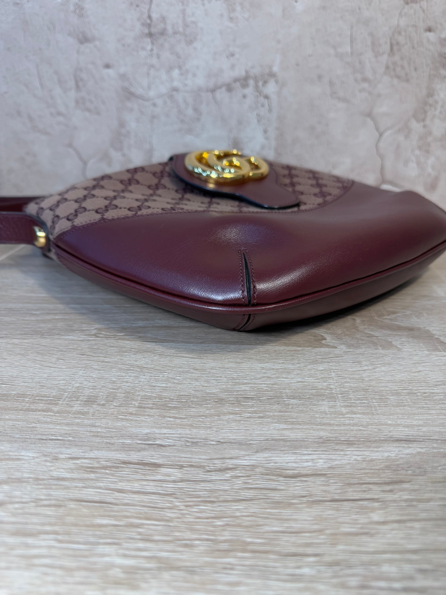 LIKE NEW Gucci Burgundy Canvas & Leather Arli GG Shoulder Bag