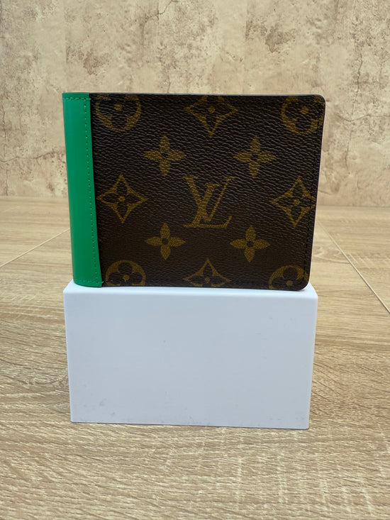 BRAND NEW- Louis Vuitton Monogram & Green Bifold