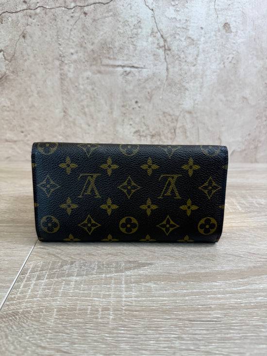 Louis Vuitton Monogram International Wallet