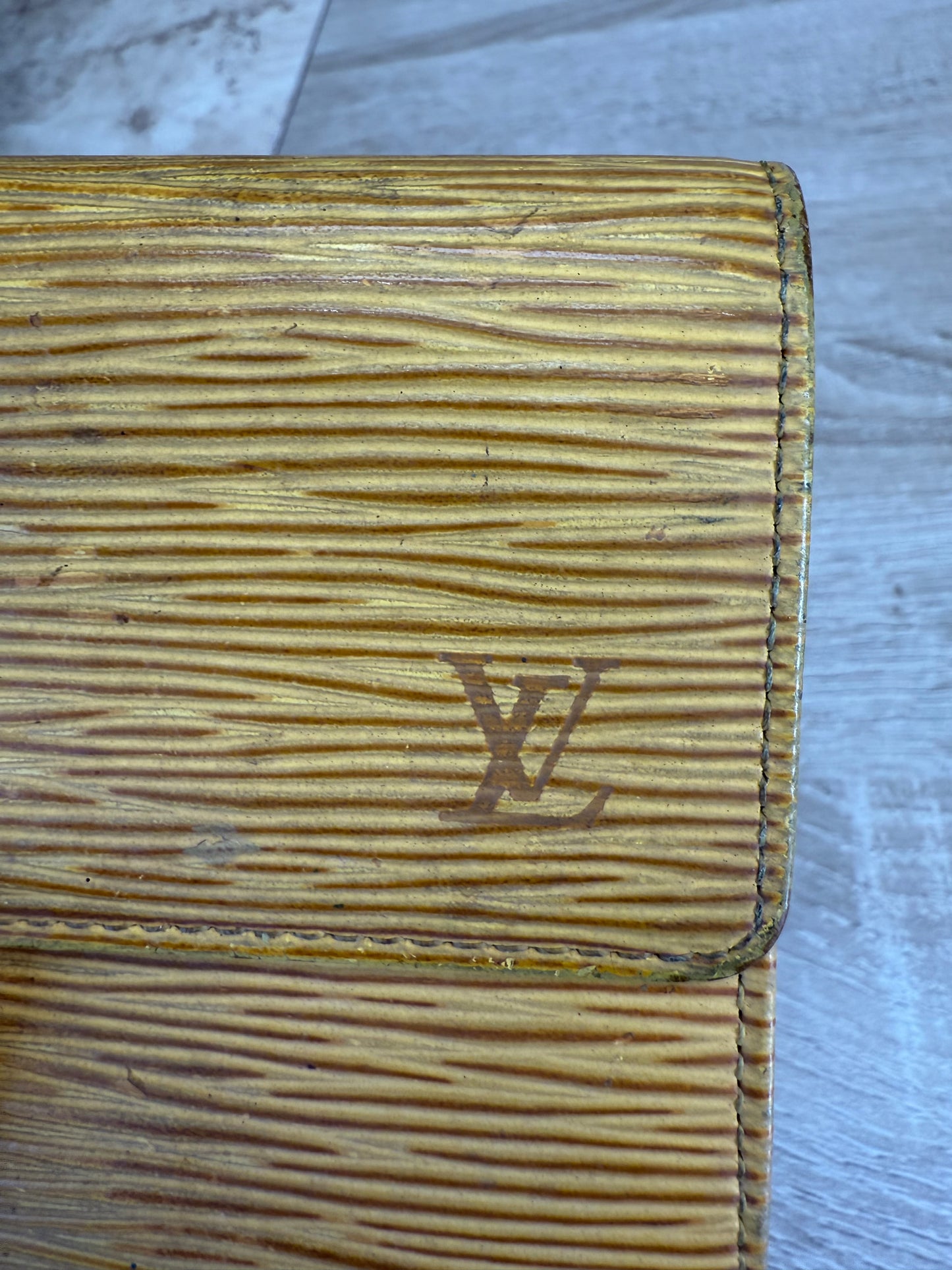 Louis Vuitton Yellow Epi Sarah Wallet