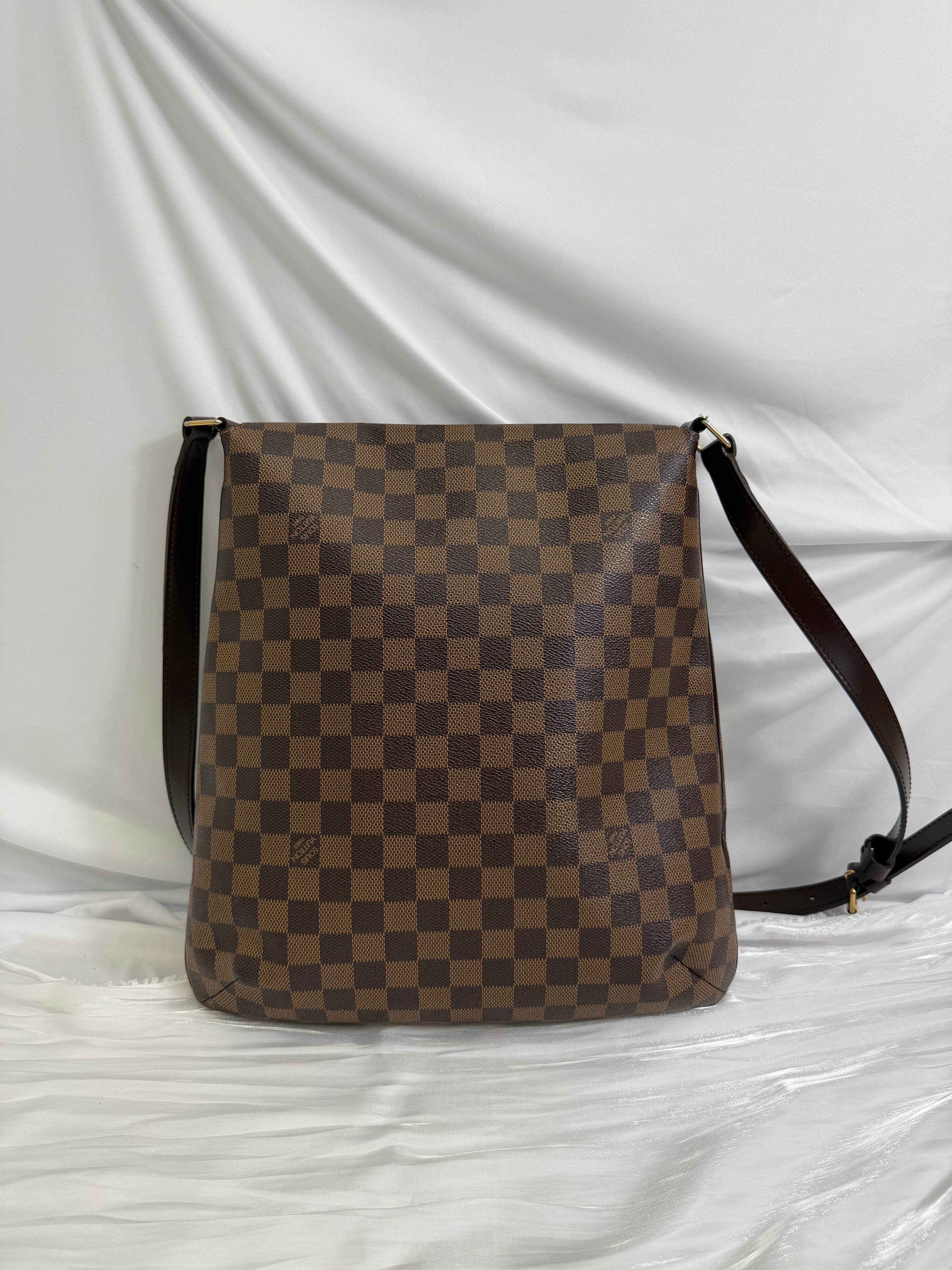Louis Vuitton Damier Ebene Musette Salsa GM