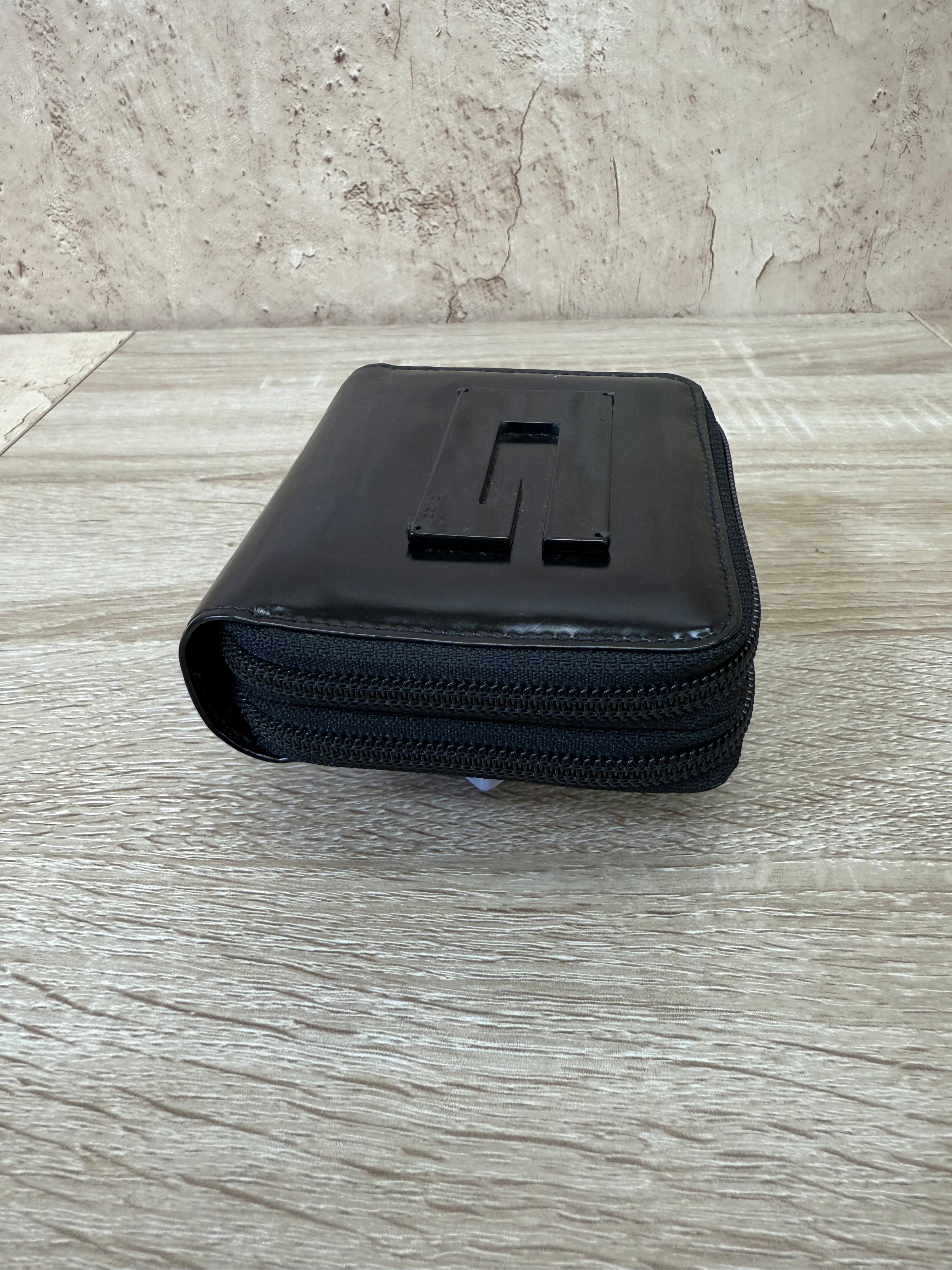 Gucci Black Patent Leather Zippy Compact Wallet