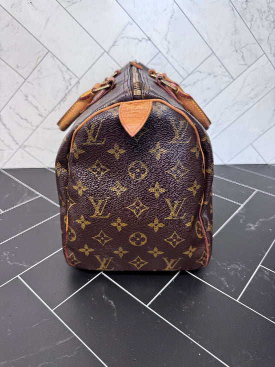 Louis Vuitton Monogram Speedy 30