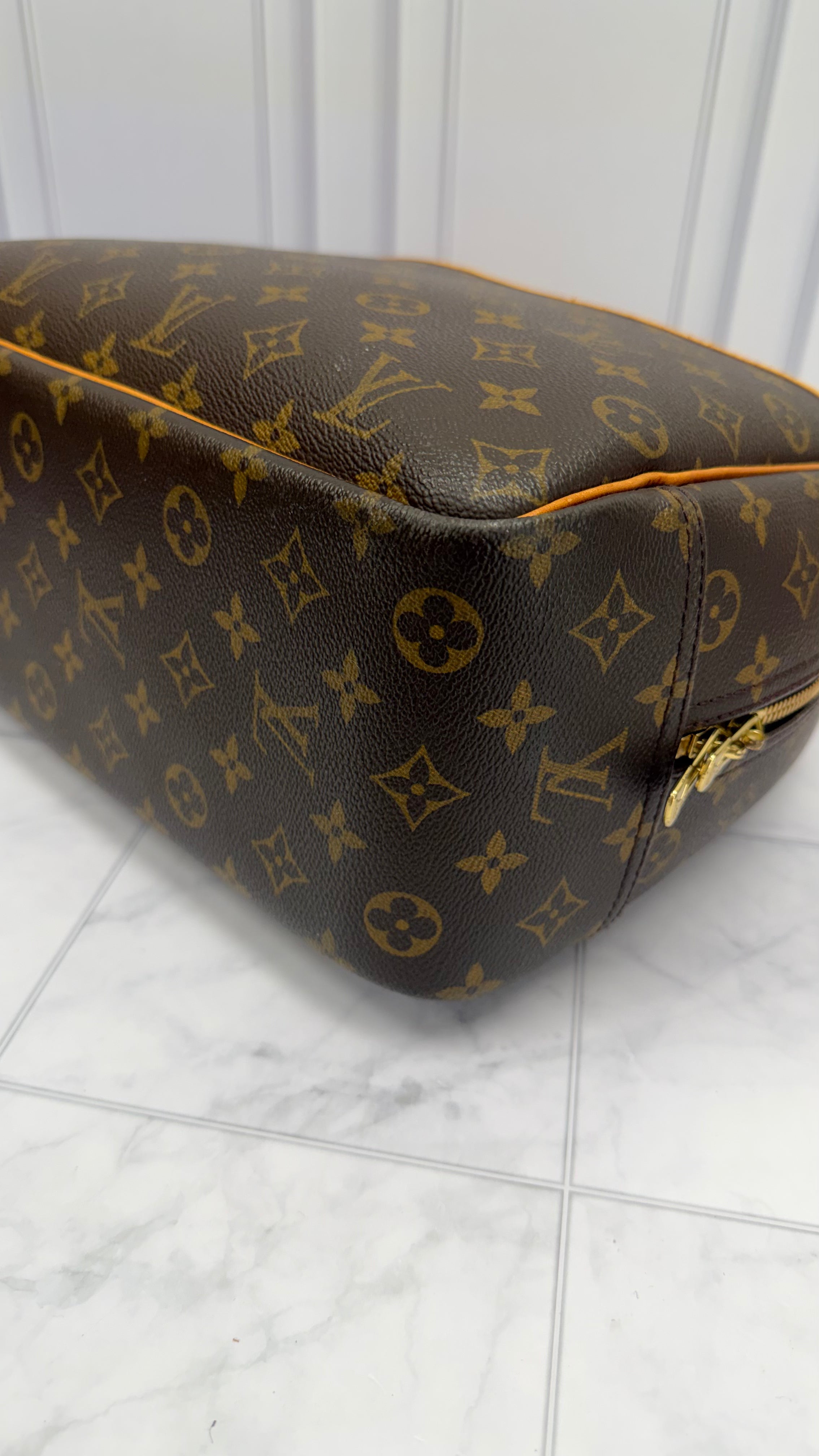 *DONS DROP* Louis Vuitton Monogram Deauville Handbag