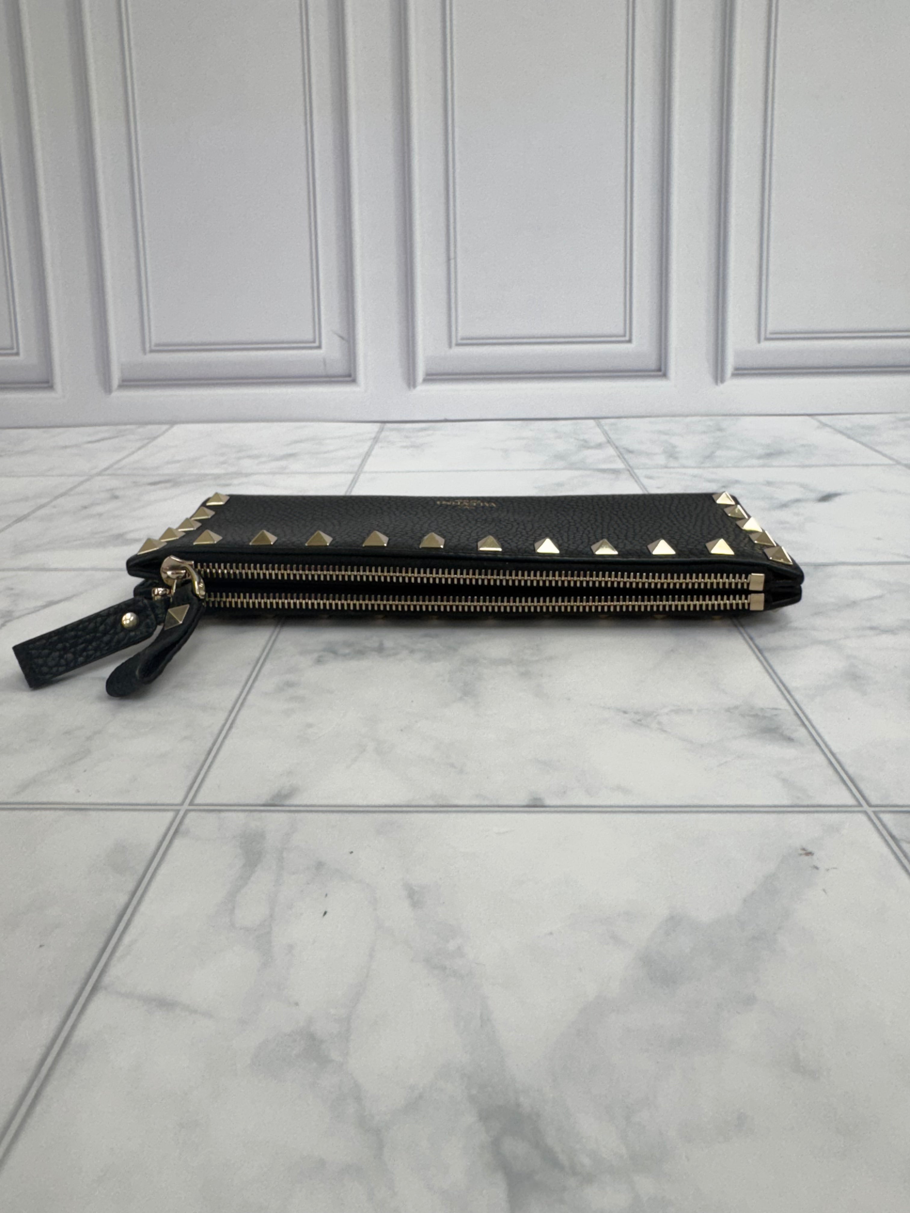 Valentino Black Pebbled Leather Rockstud Double Zip Wallet
