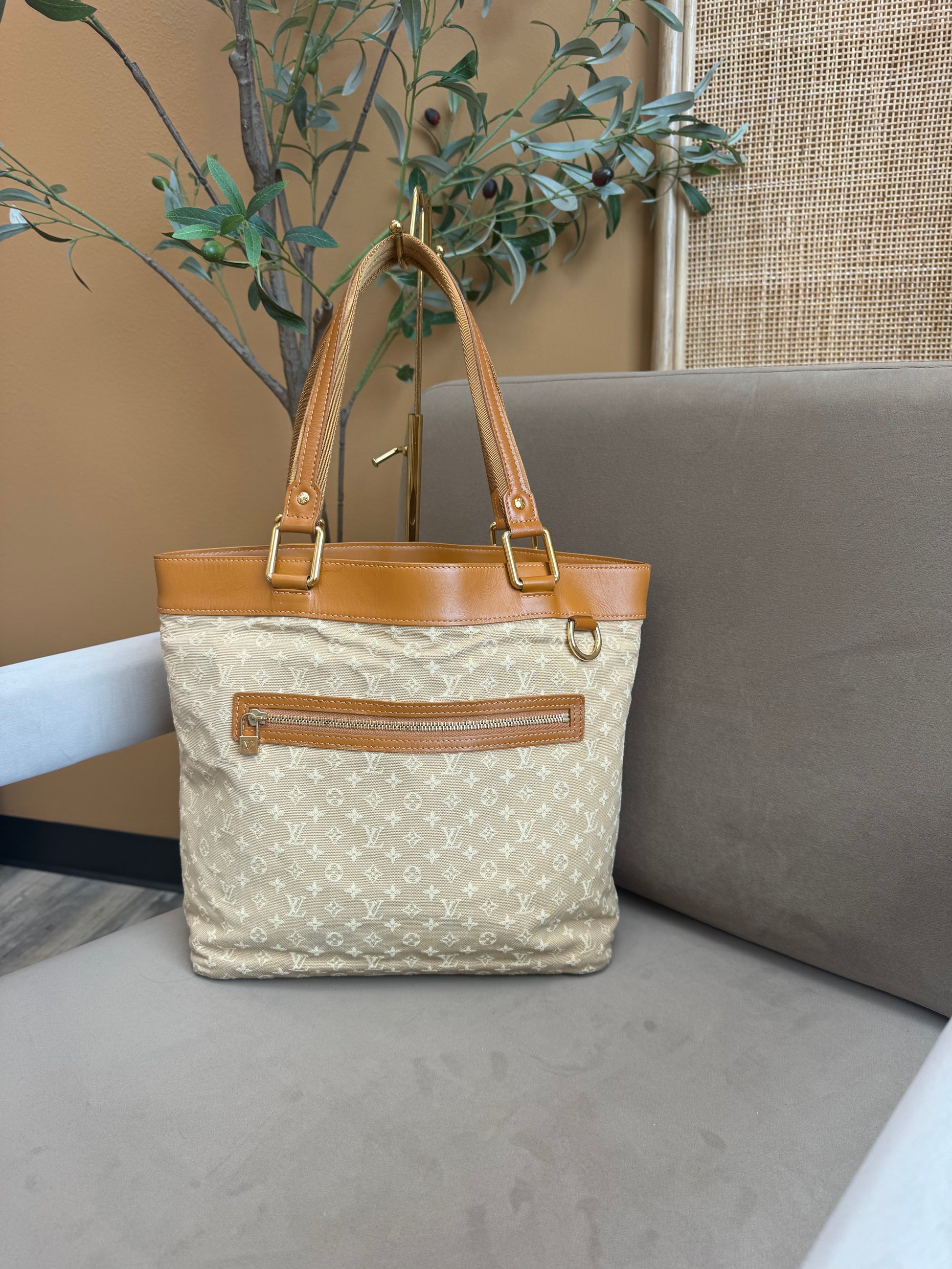 Louis Vuitton Lucille Mini Lin GM Tote