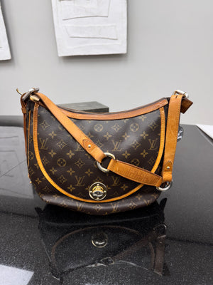 *DONS DROP* Louis Vuitton Monogram Canvas GM Tulum Hobo Bag