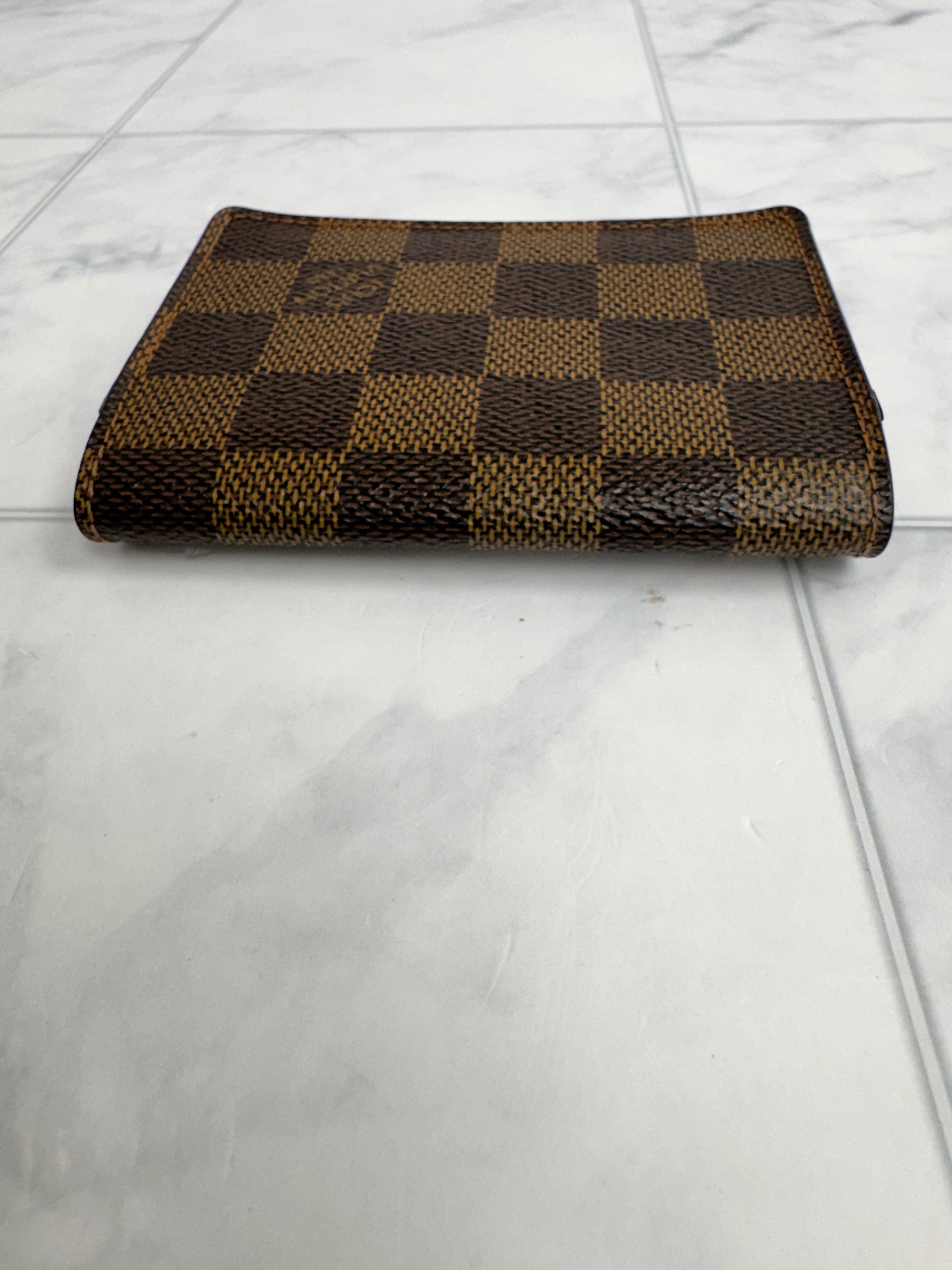 Louis Vuitton Damier Ebene Card Case