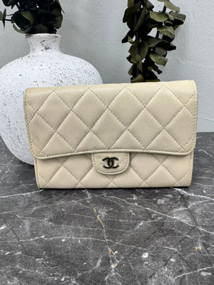 Chanel Light Beige Lambskin Diamond Quilted Compact Wallet