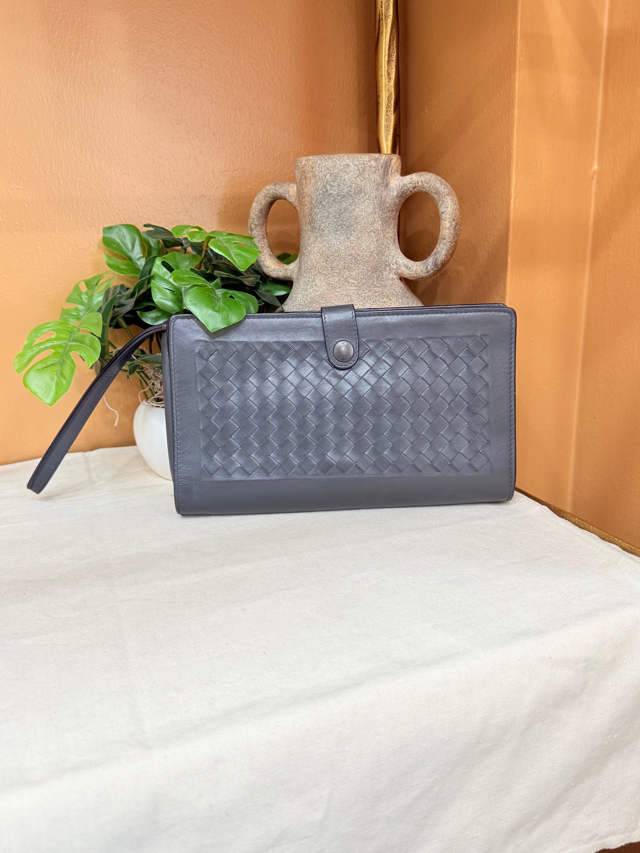 Bottega Veneta Black Intrecciato Clutch