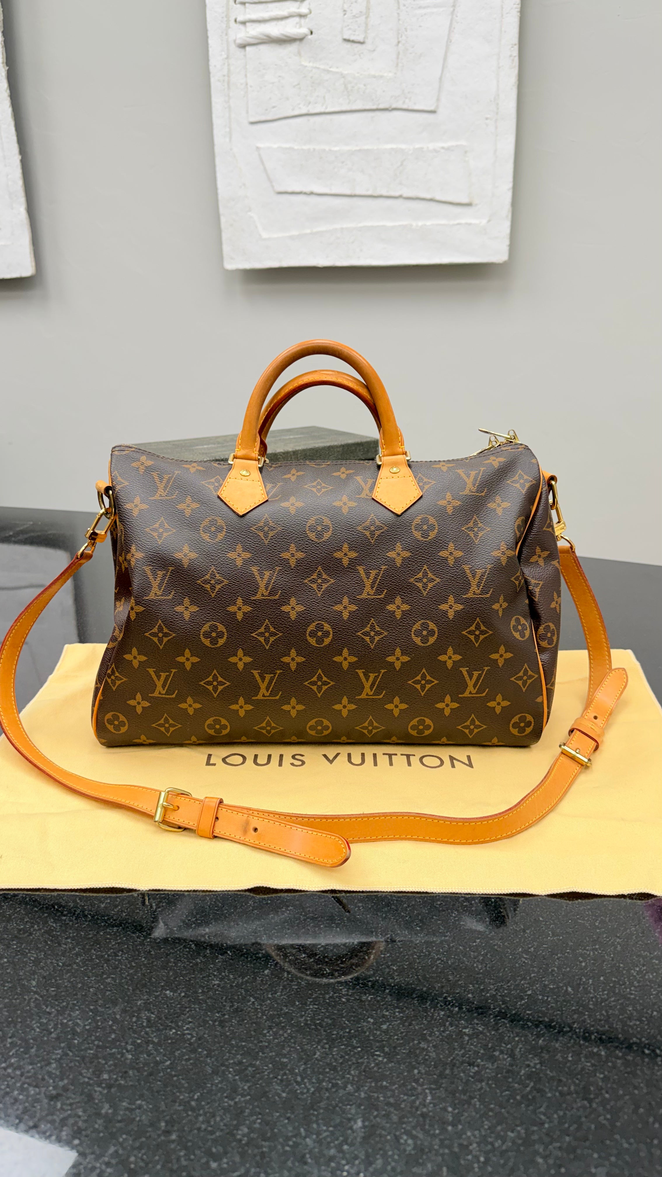 *DONS PRE DROP* Louis Vuitton Monogram Speedy 35 Bandouliere
