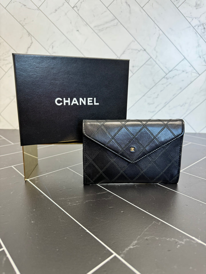 Chanel Black Lambskin Quilted Compact Wallet