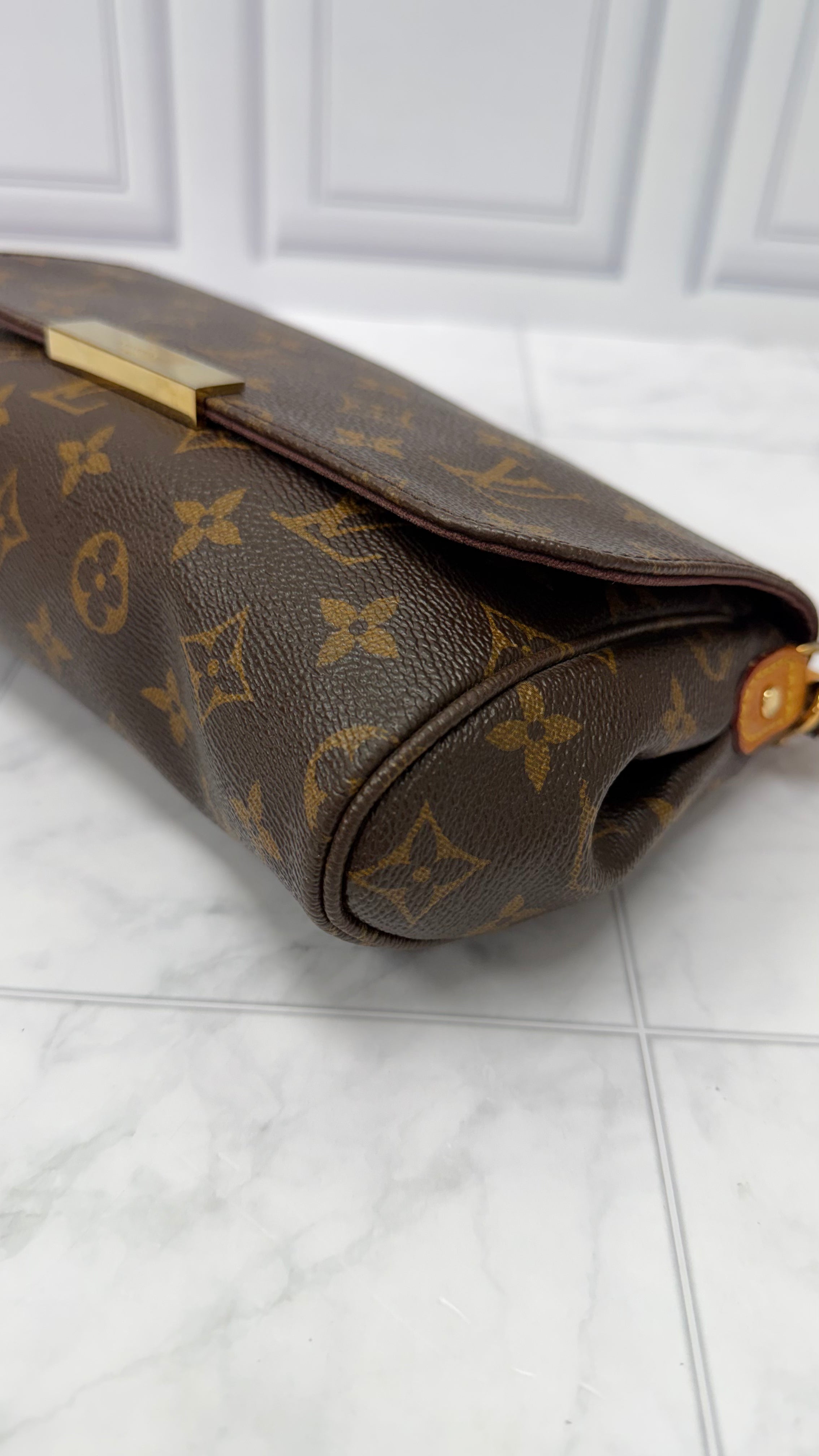 *DONS DROP* Louis Vuitton Monogram Favorite MM Crossbody Bag